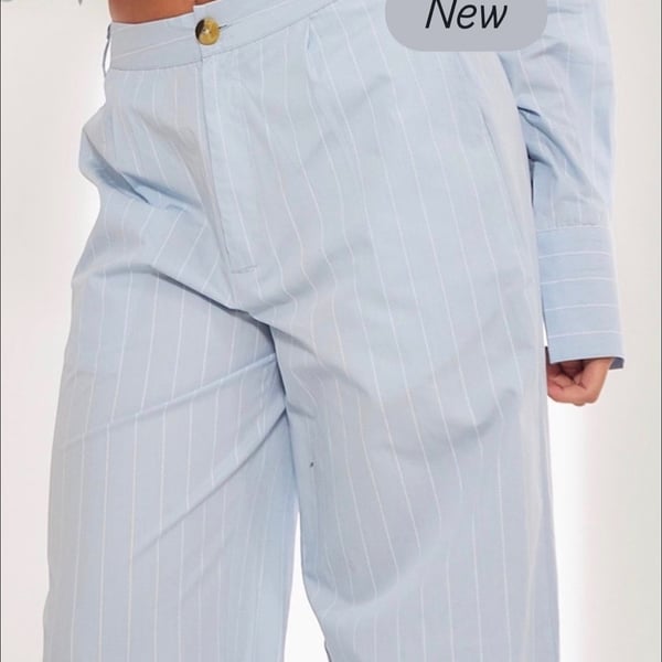 PrettyLittleThing Blue Pinstripe Tailored Wide Leg Trousers