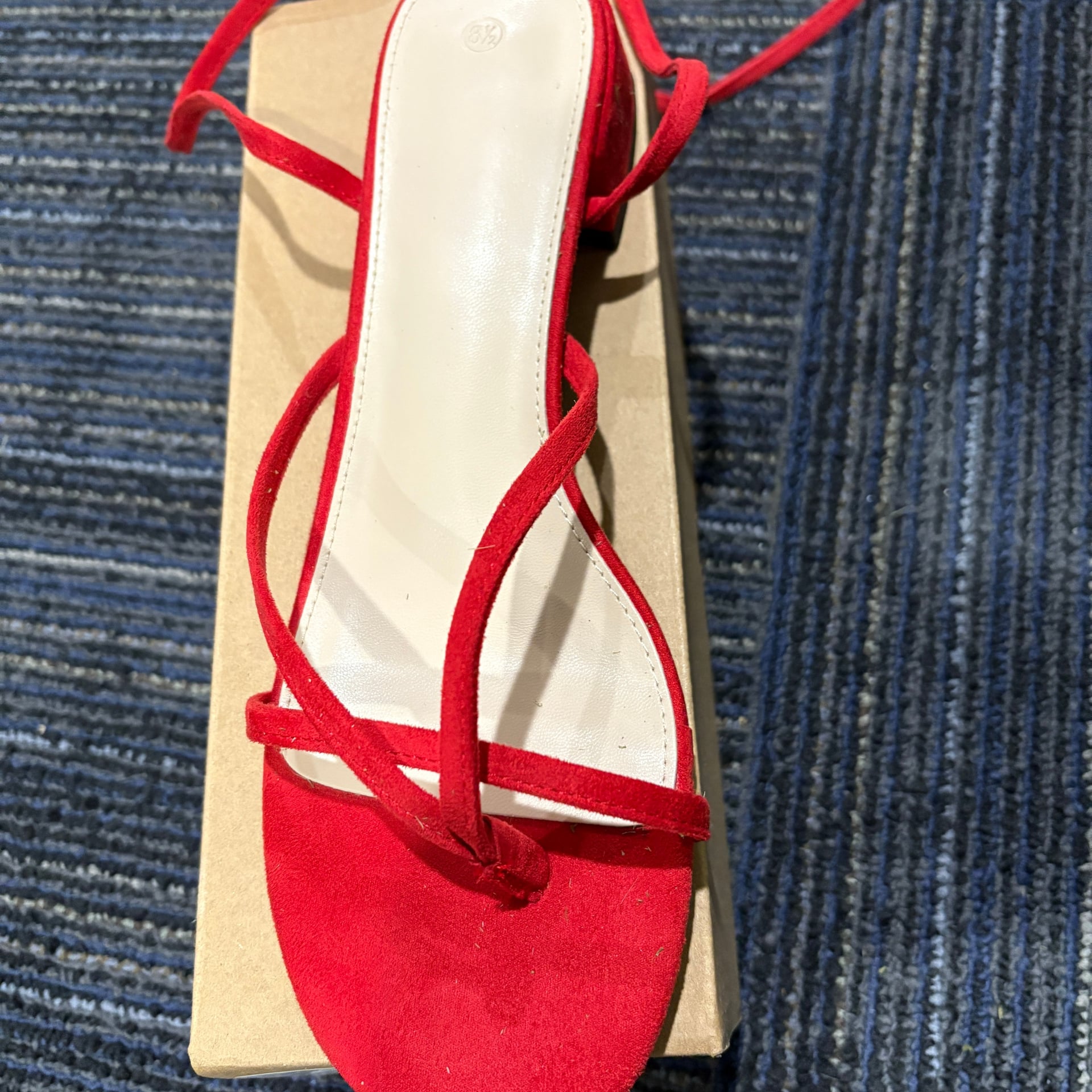 Women's sandals tie up calf criss cross brand new red size 8 1/2 Sandals, 4