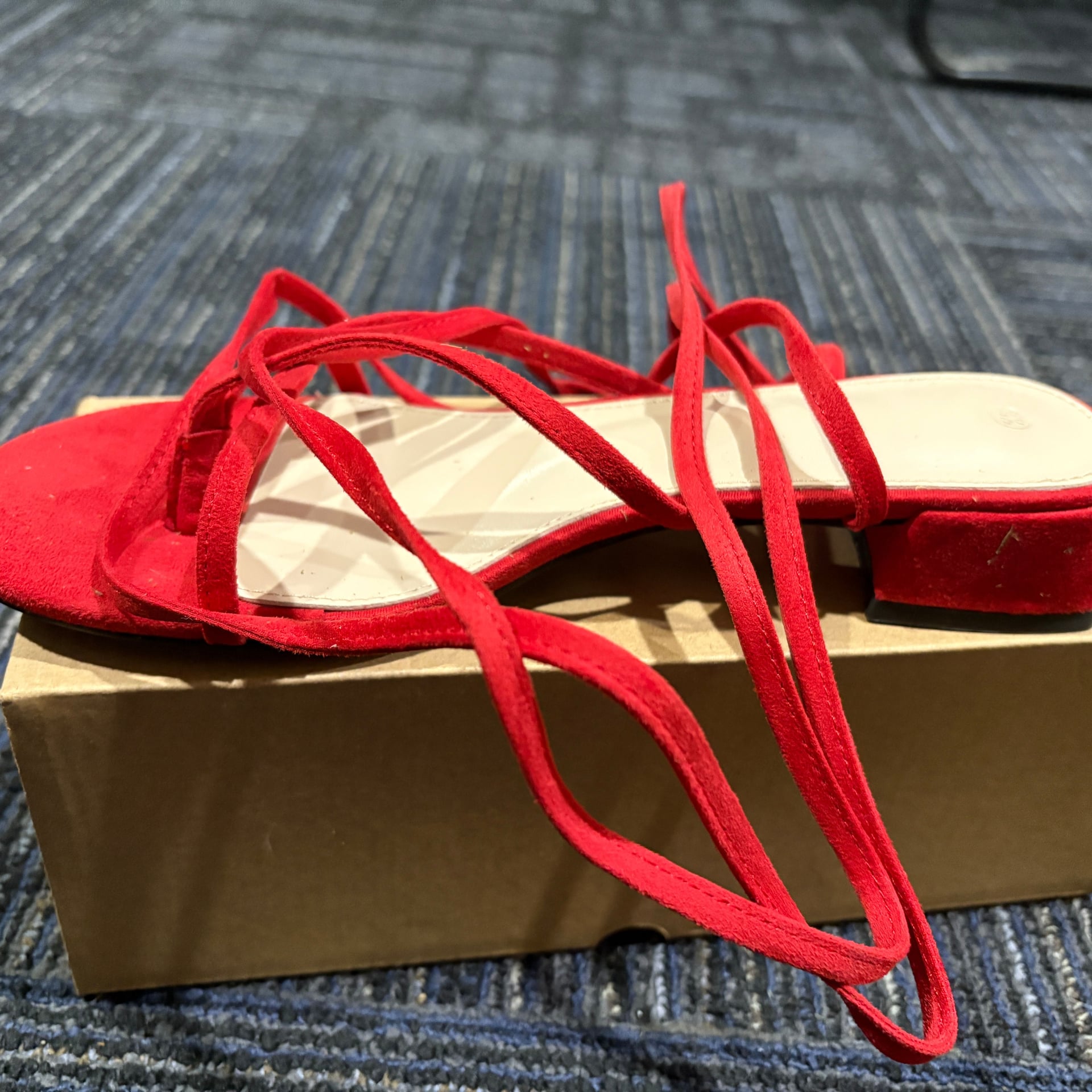 Women's sandals tie up calf criss cross brand new red size 8 1/2 Sandals, 5