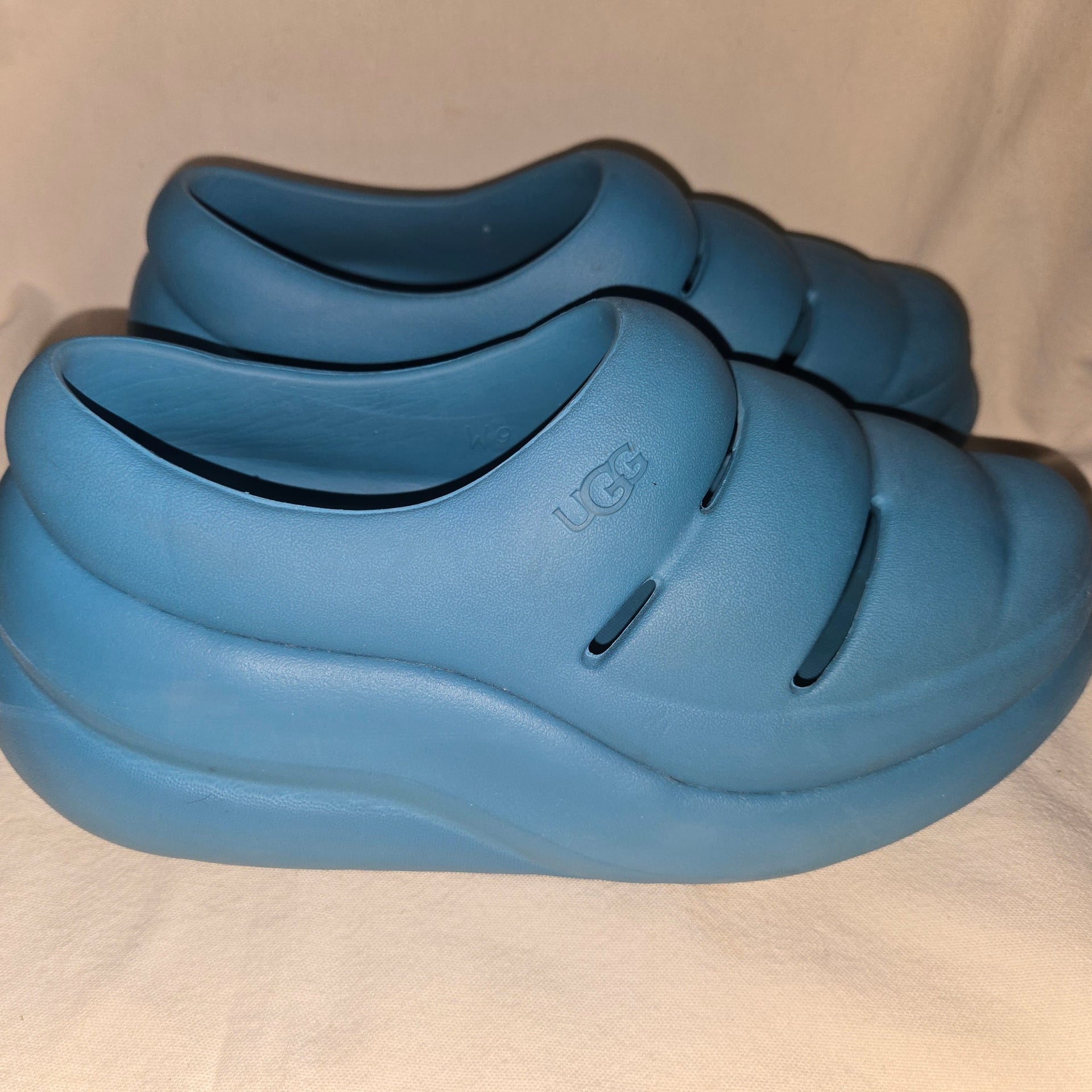 UGG Sport Yeah Clog blue W9 4