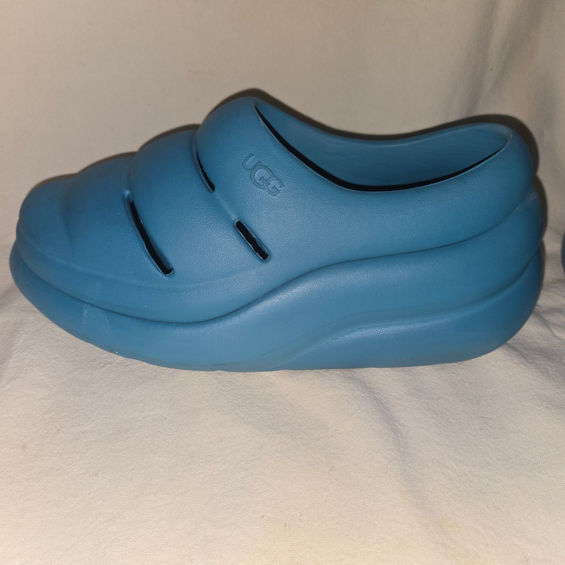 UGG Sport Yeah Clog blue W9 15