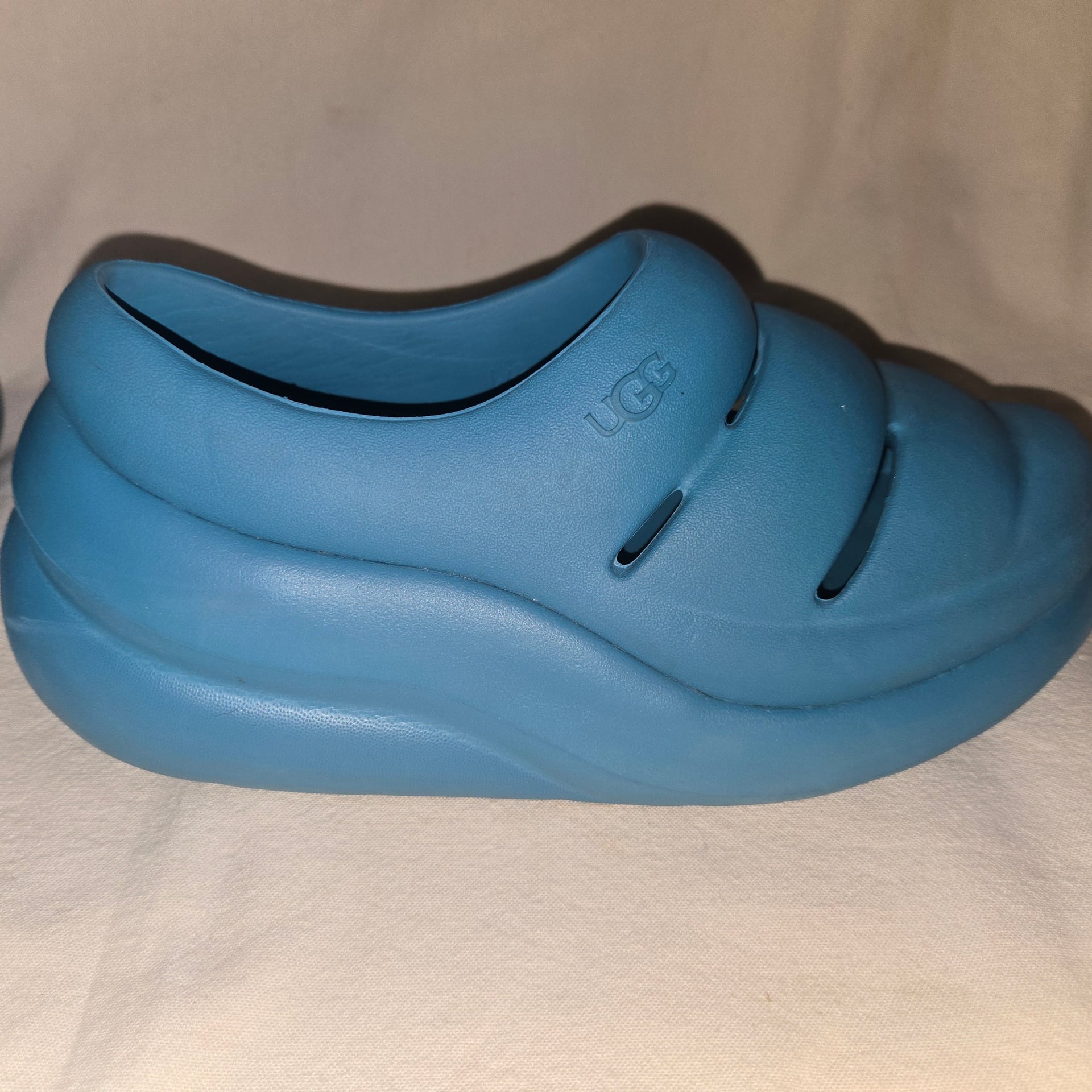 UGG Sport Yeah Clog blue W9 16