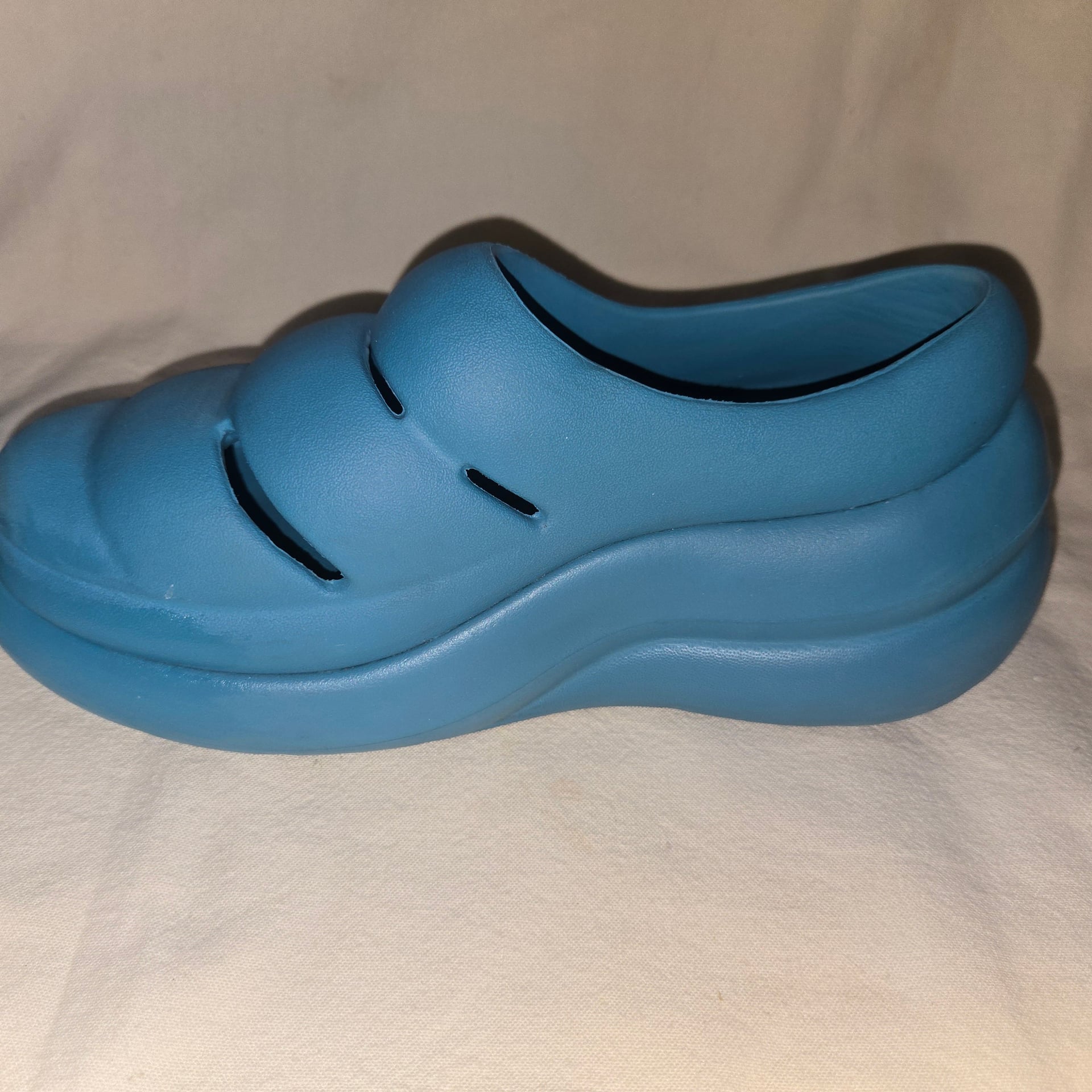 UGG Sport Yeah Clog blue W9 18
