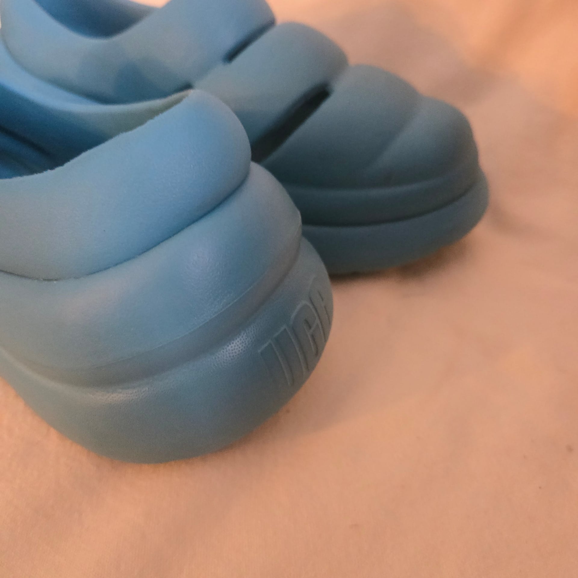 UGG Sport Yeah Clog blue W9 22