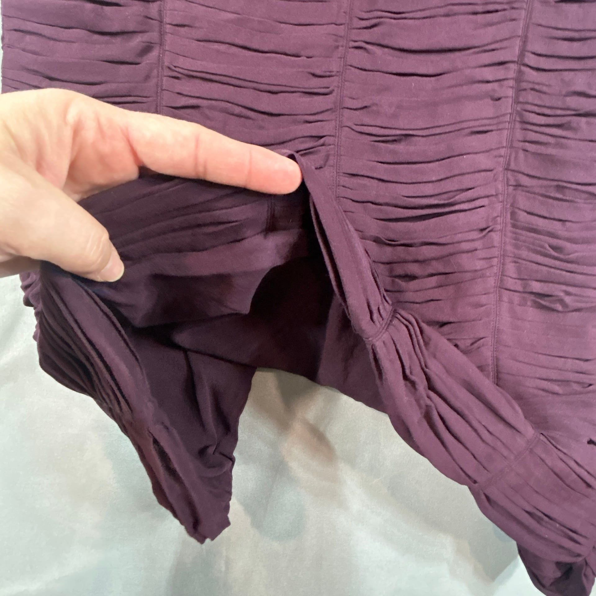 Burberry London Purple Silk Ruched Plisse Straight Pencil Runway Skirt Size 8 6