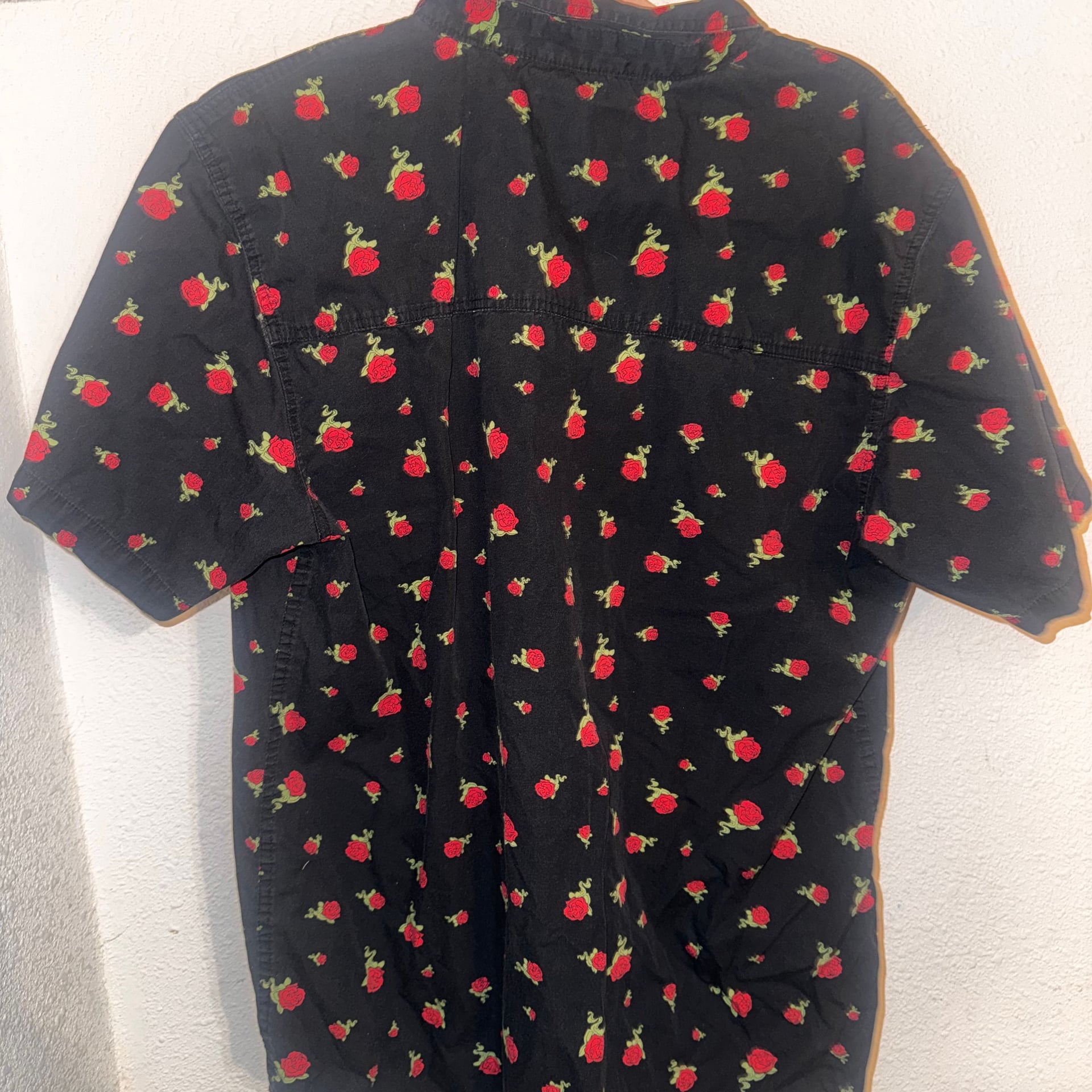 Empyre Rose Thorns Black Woven Short Sleeve Button up Shirt 2