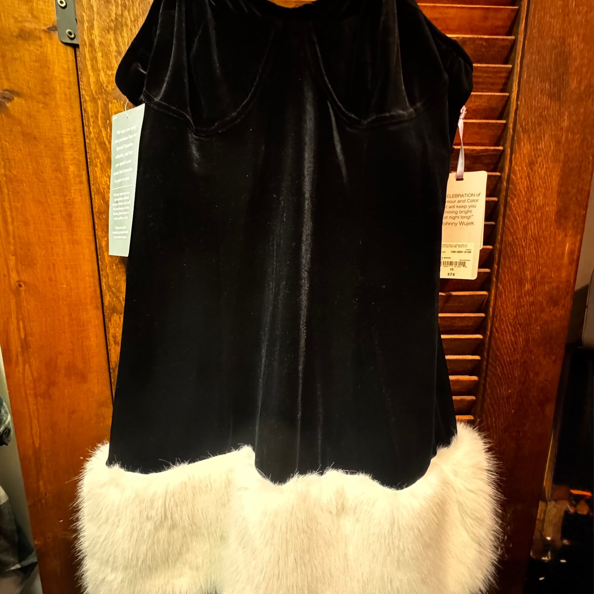 JC PENNY Black Velvet Strapless Mini Dress White Faux Fur Hem Size 15 NWT 2