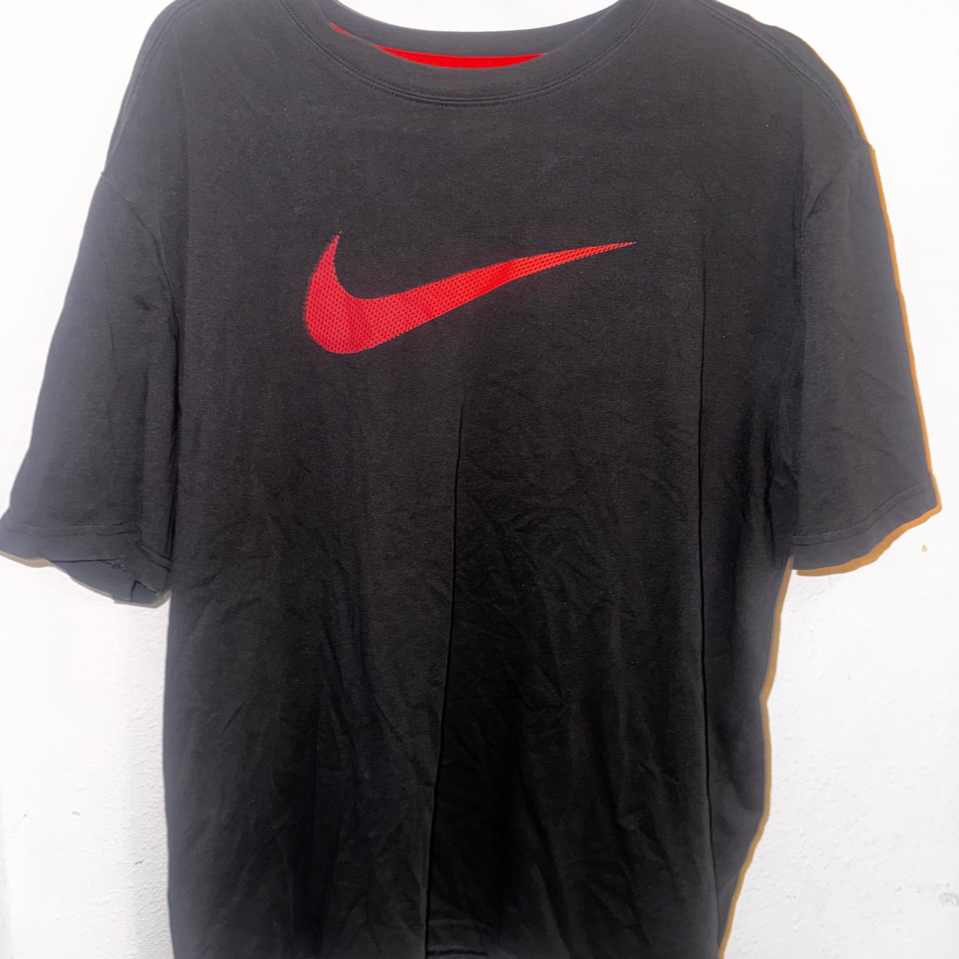 Men's Nike Black T-Shirt Sz XL Regular Fit Short Sleeve 100% Cotton Red Swoosh 2
