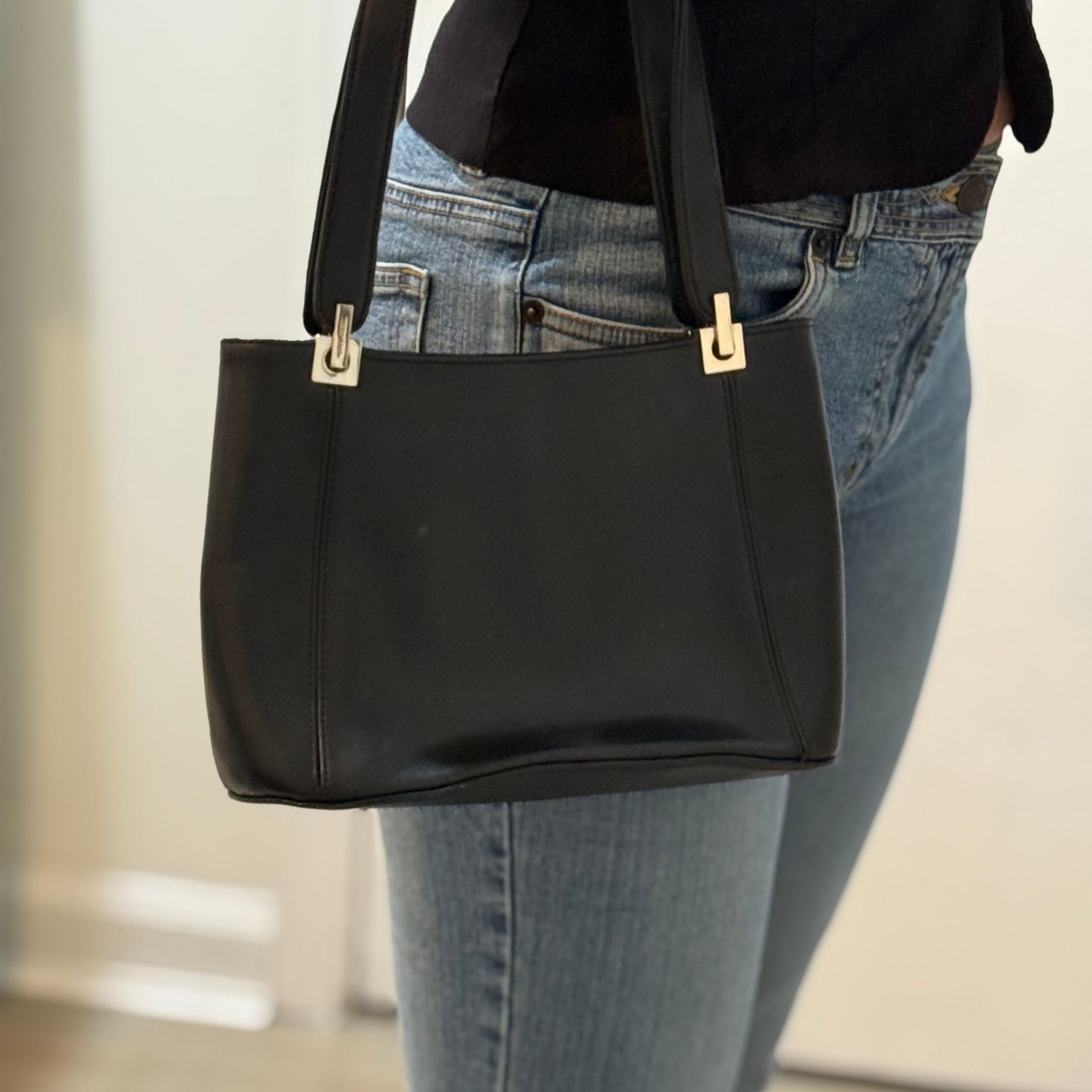 Vintage Nine West Black Minimalist Shoulder Bag with Gold Hardware 2