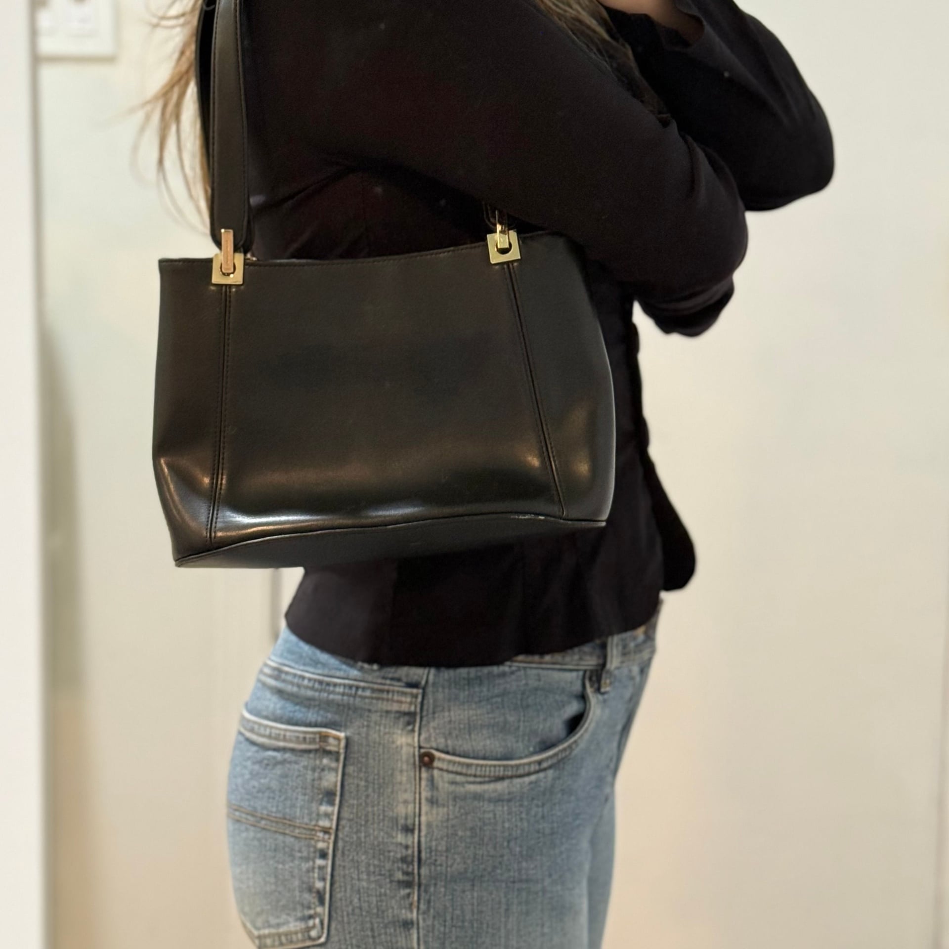 Vintage Nine West Black Minimalist Shoulder Bag with Gold Hardware 3