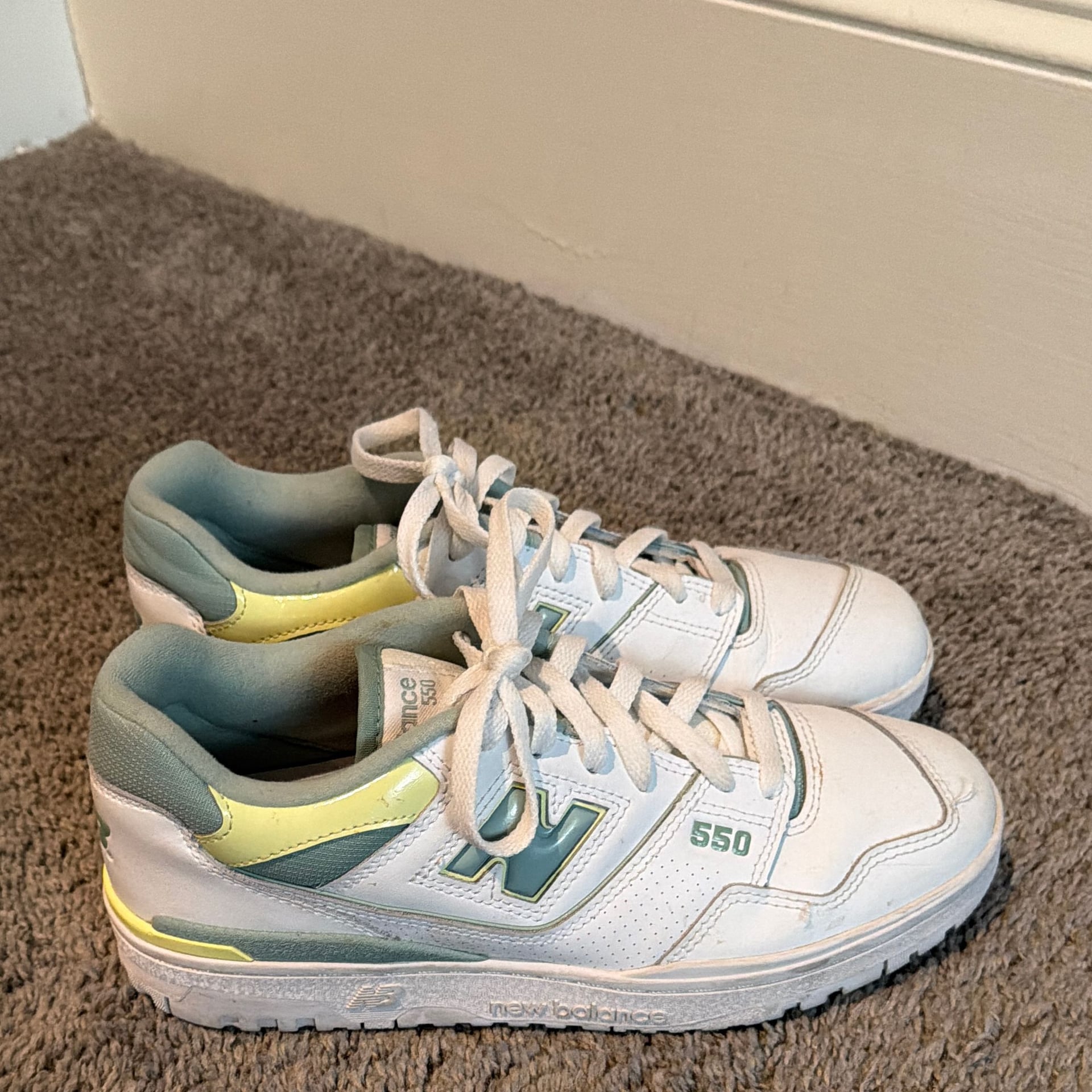 New Balance Women's 550 'Salt Marsh Limelight' Size 10.5 Women’s 6