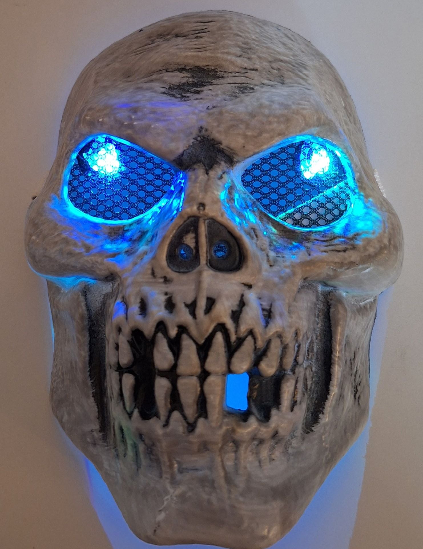 Grim Reaper with Skeleton mask and Glowing Eyes Kids Size Large 1