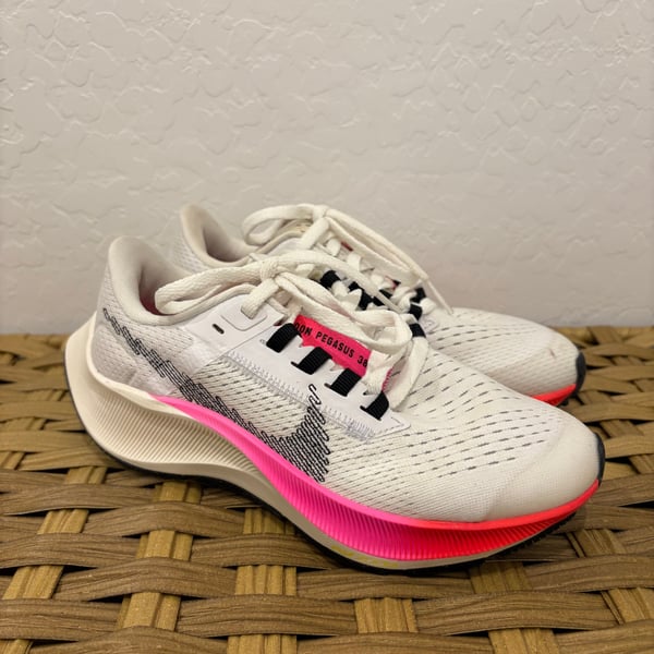 Nike Air Zoom Pegasus 38 Rawdacious Size 1Y DJ5557-100