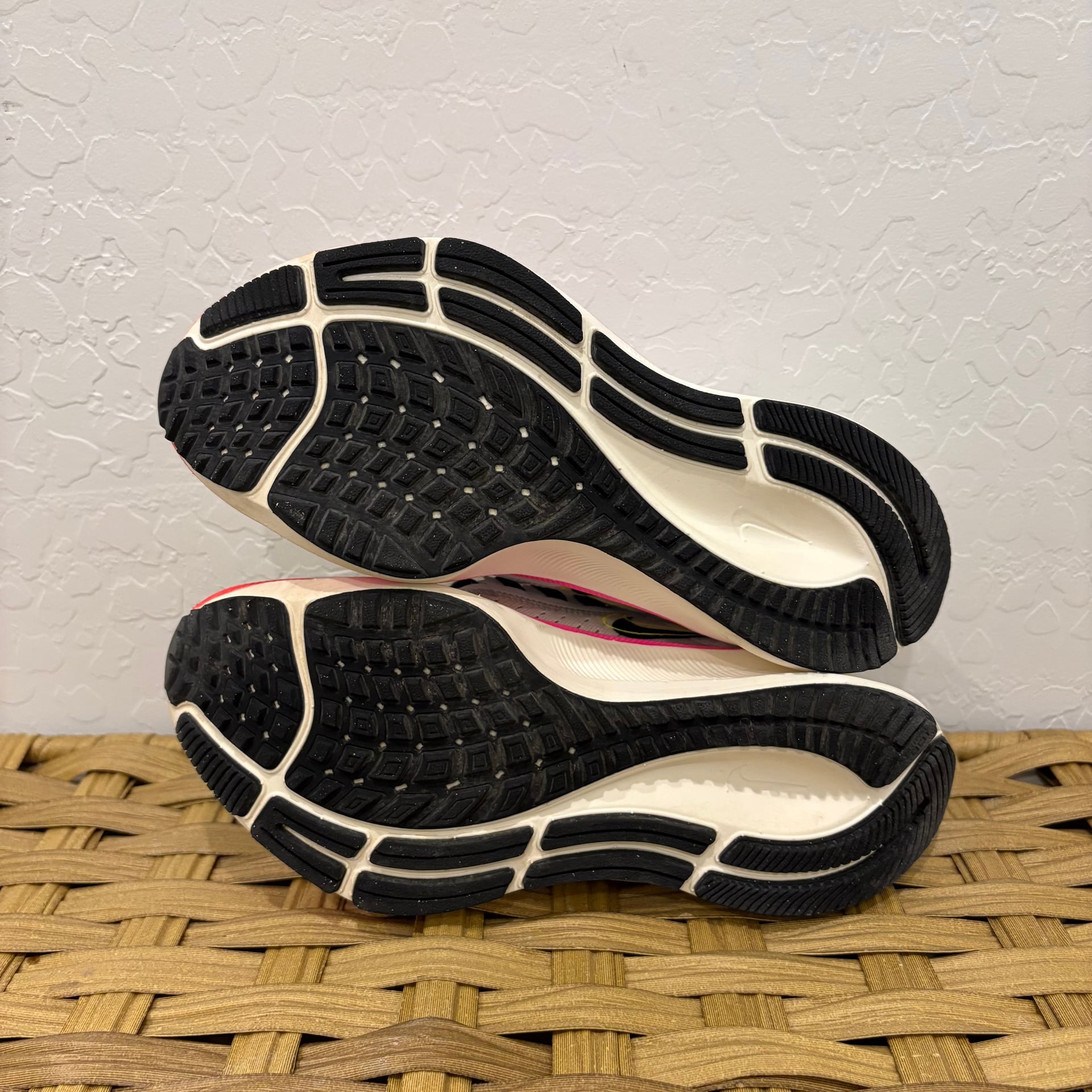 Nike Air Zoom Pegasus 38 Rawdacious Size 1Y DJ5557-100 8