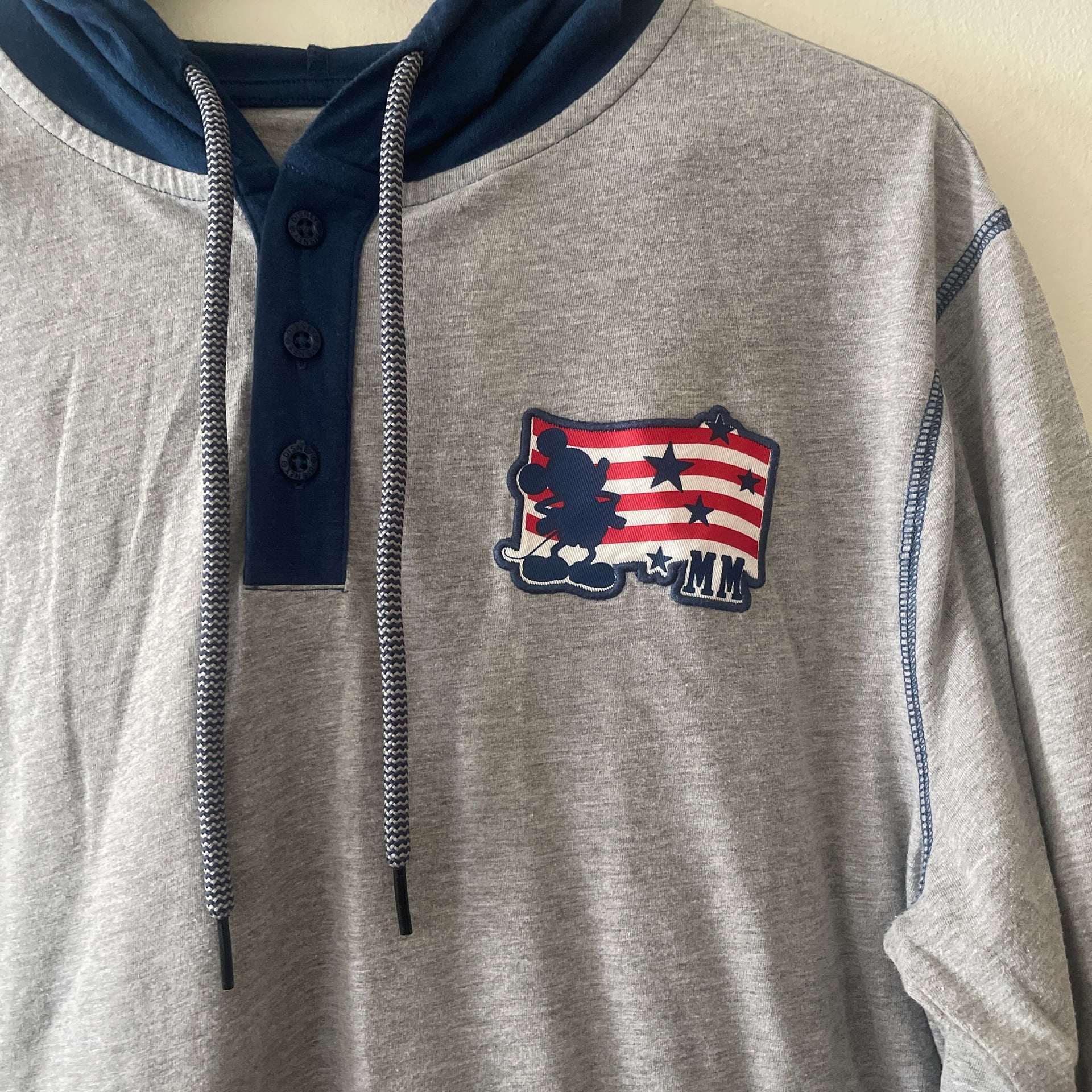 Disney Mickey Mouse Patriotic Henley Hoodie Grey/Navy Size M 3