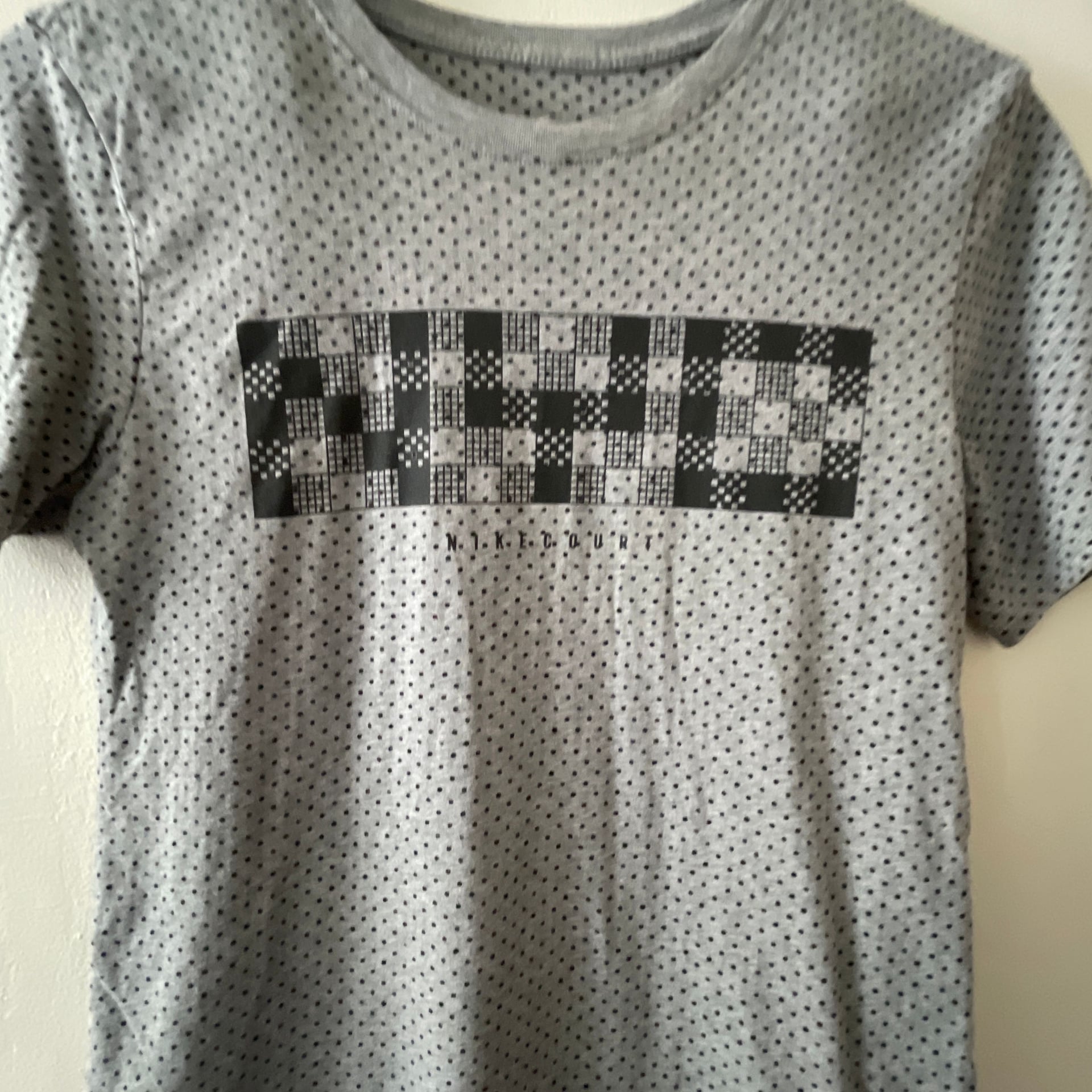 Nike Court Gray Allover Print Graphic T-Shirt - Men's Size XS 4