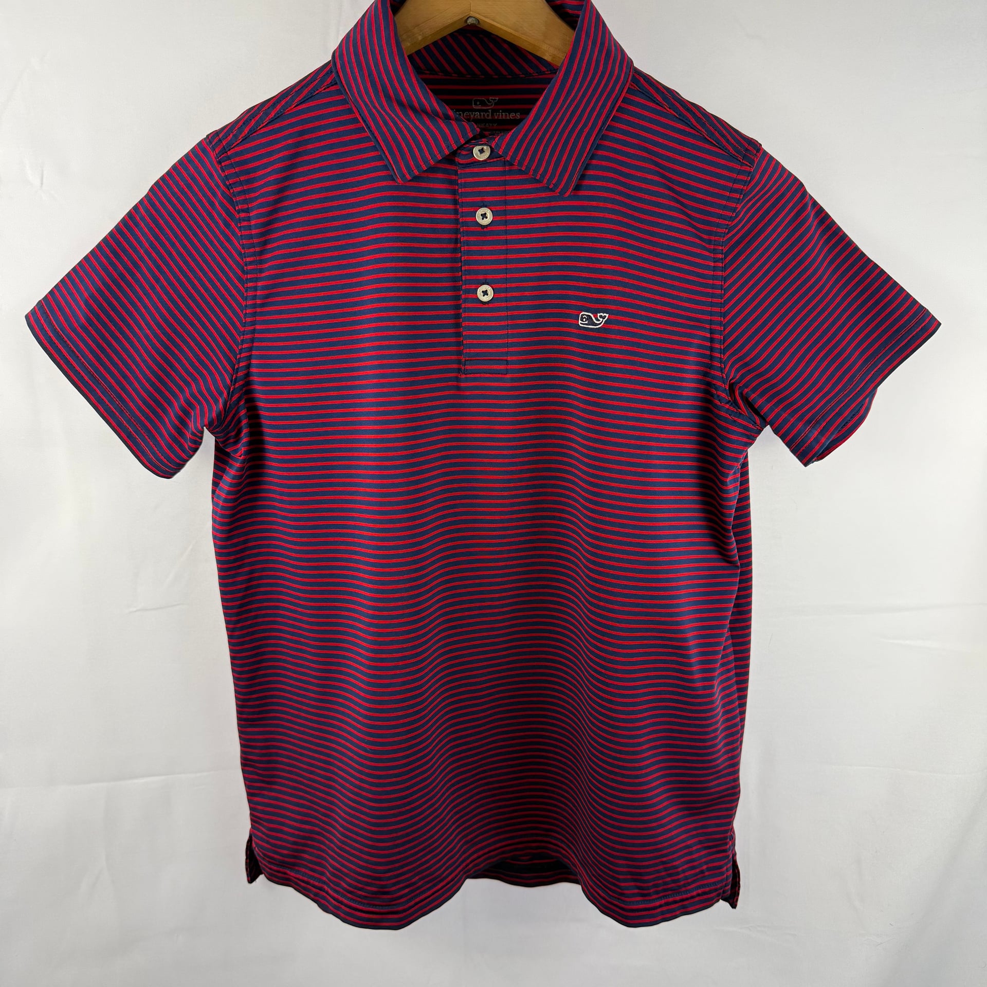 Vineyard Vines Boys M Bradley Stripe Sankaty Performance Polo Shirt in Crimson/Naut Navy 2