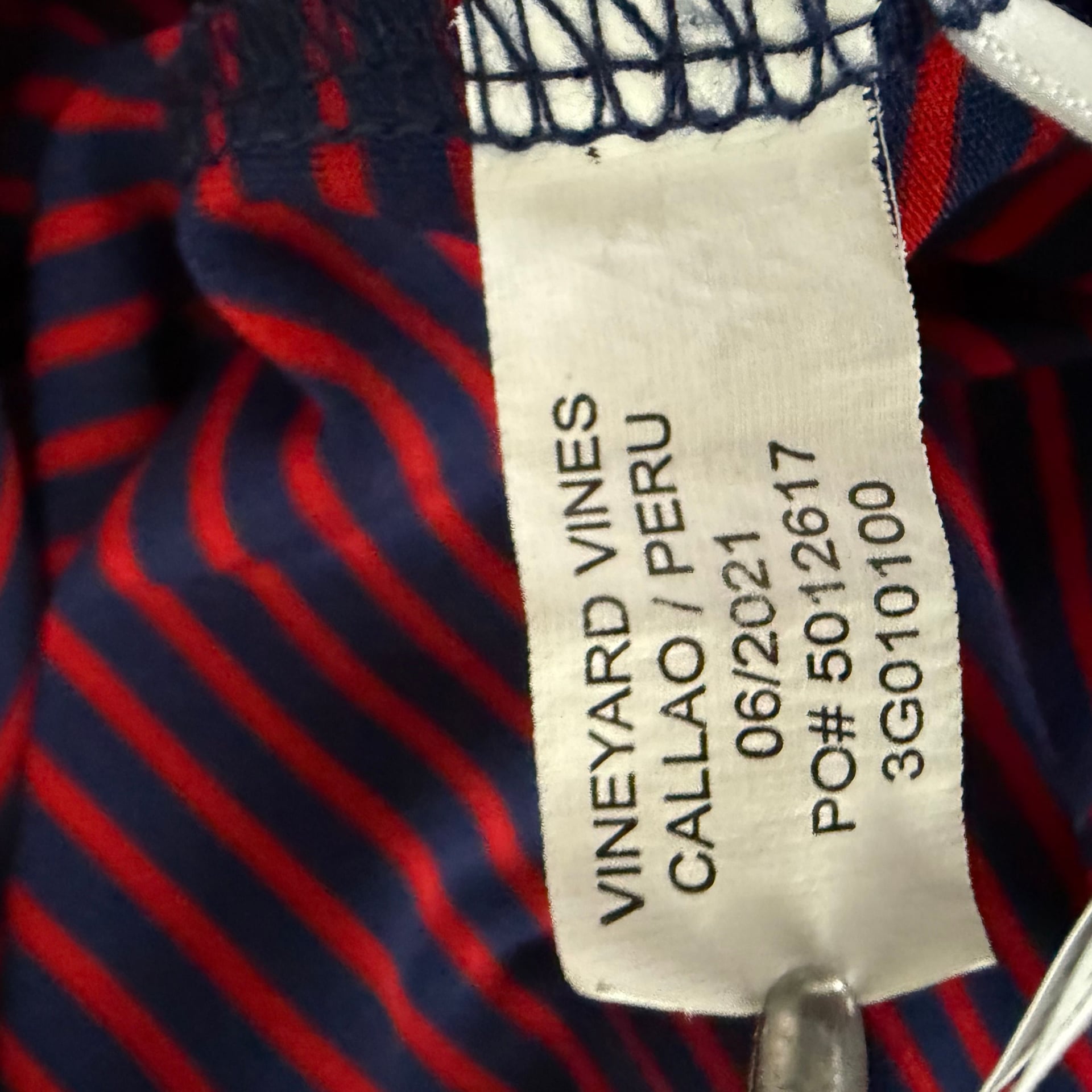 Vineyard Vines Boys M Bradley Stripe Sankaty Performance Polo Shirt in Crimson/Naut Navy 3