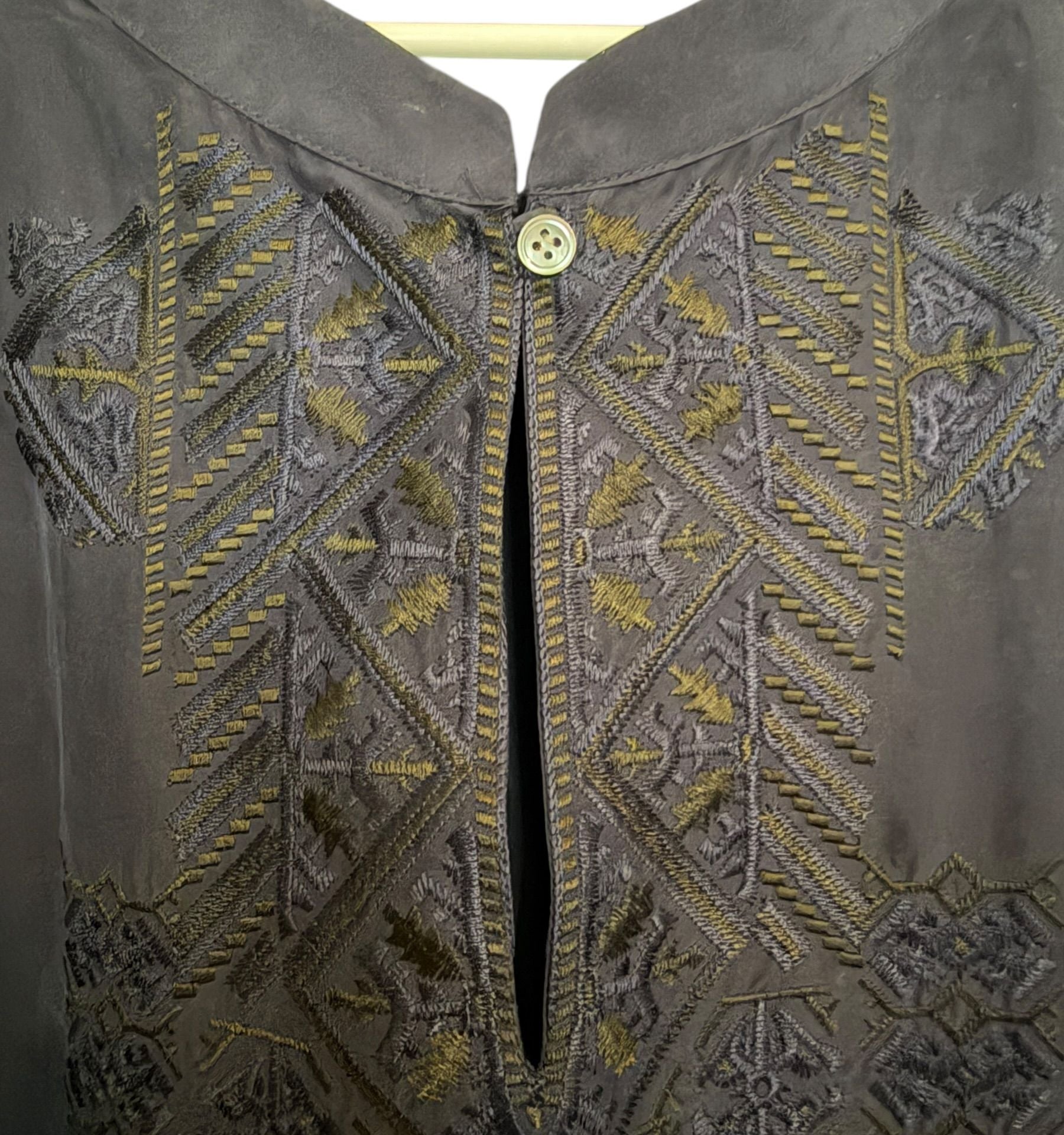Theory Reiba 100% Silk Navy Blue Embroidered 3/4 Sleeve Tunic Blouse Medium 9