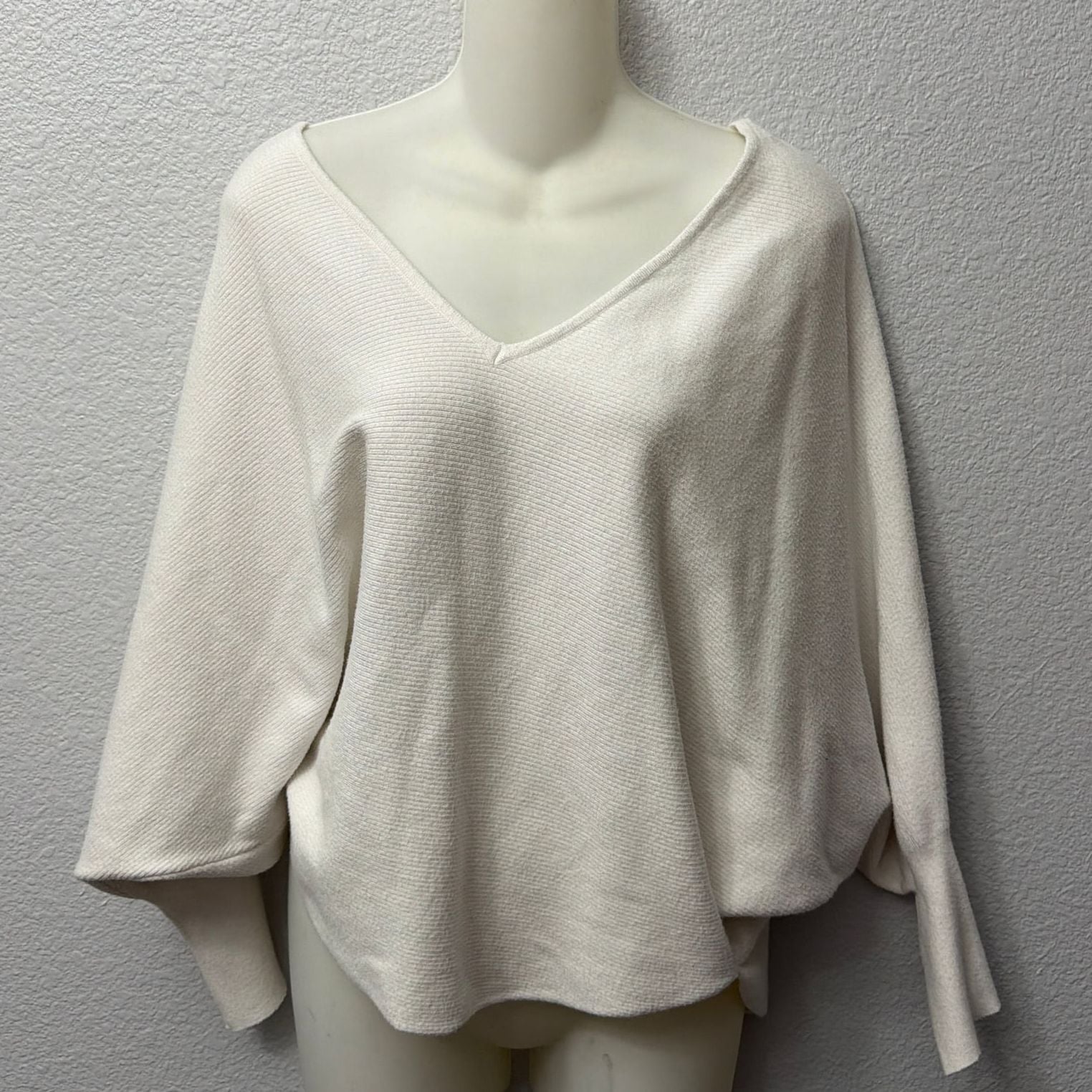 Kerisma RYU V-Neck Ribbed Batwing Sleeve Luxury Sweater in Ivory Size S/M 2