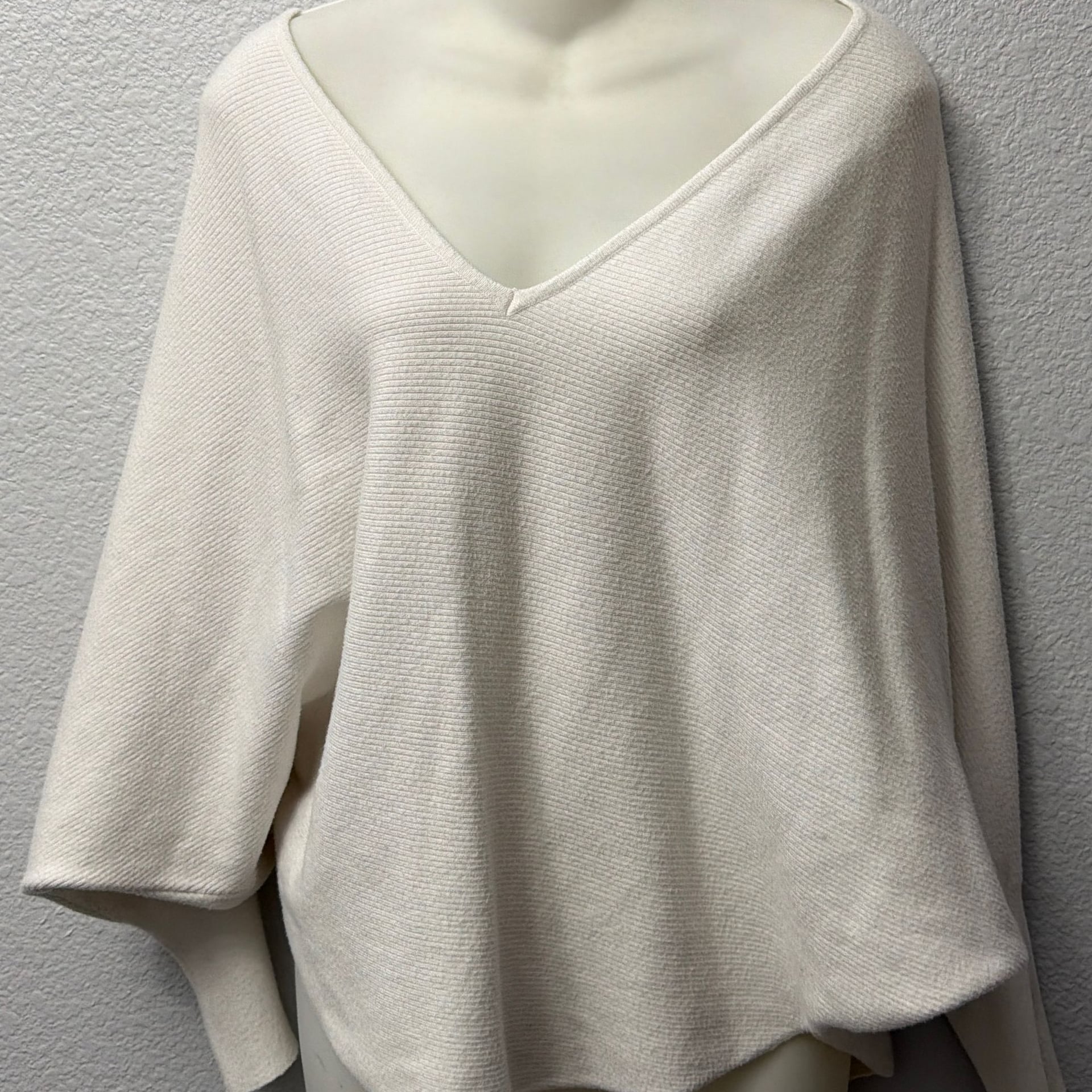 Kerisma RYU V-Neck Ribbed Batwing Sleeve Luxury Sweater in Ivory Size S/M 3