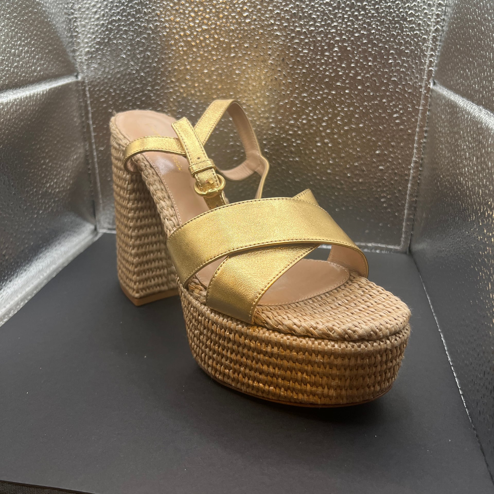 Product thumbnail 6