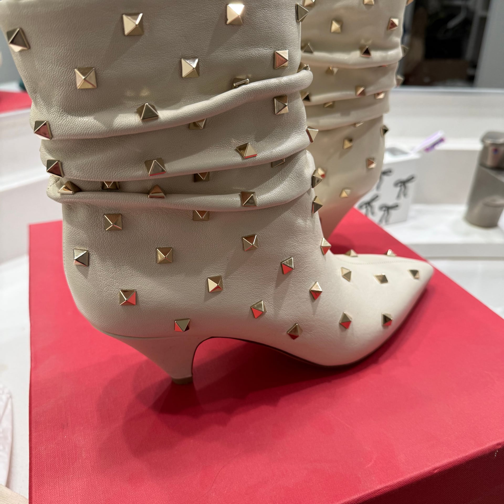 Valentino Garavani Rockstud Boots ivory with gold studs 3