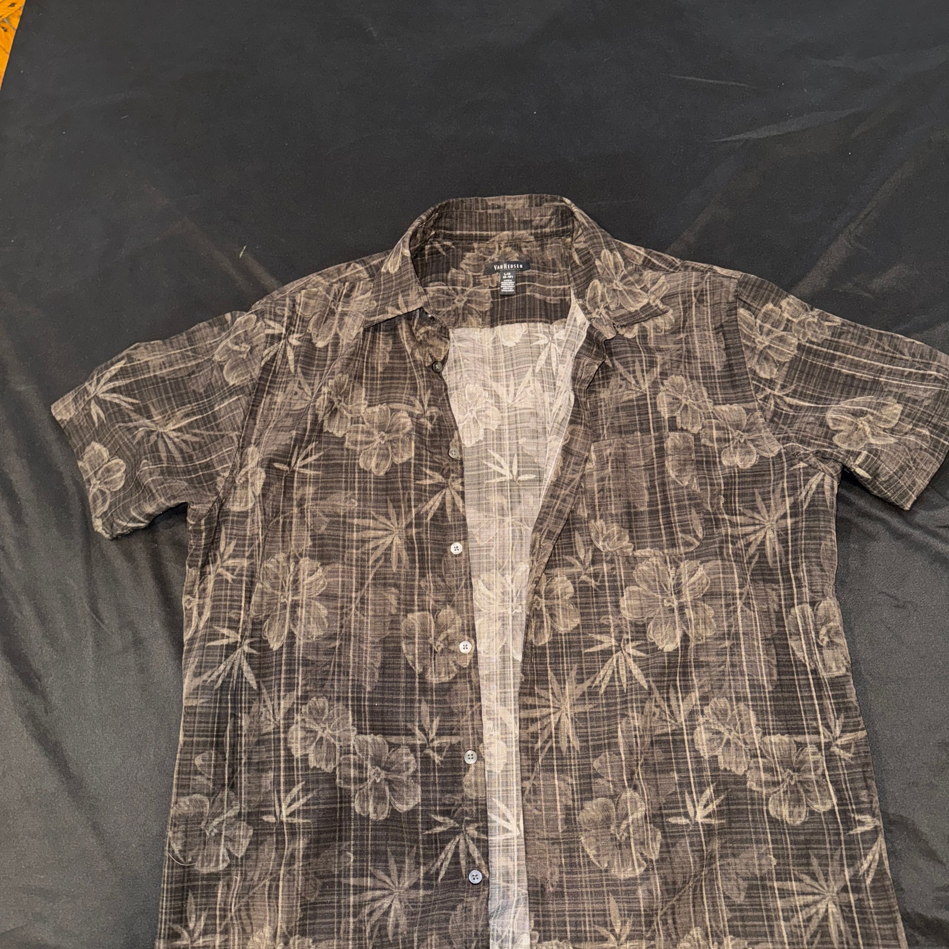 Product thumbnail 4