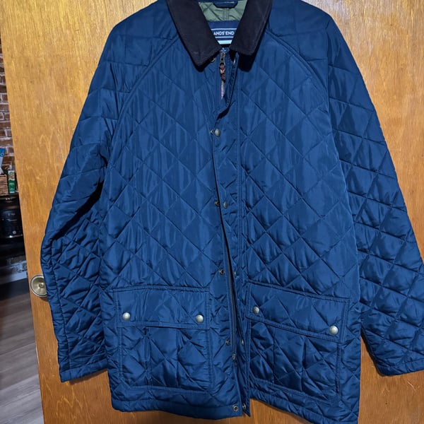 Lands' End Men's Navy Blue Diamond Quilted Barn Jacket with Corduroy Collar