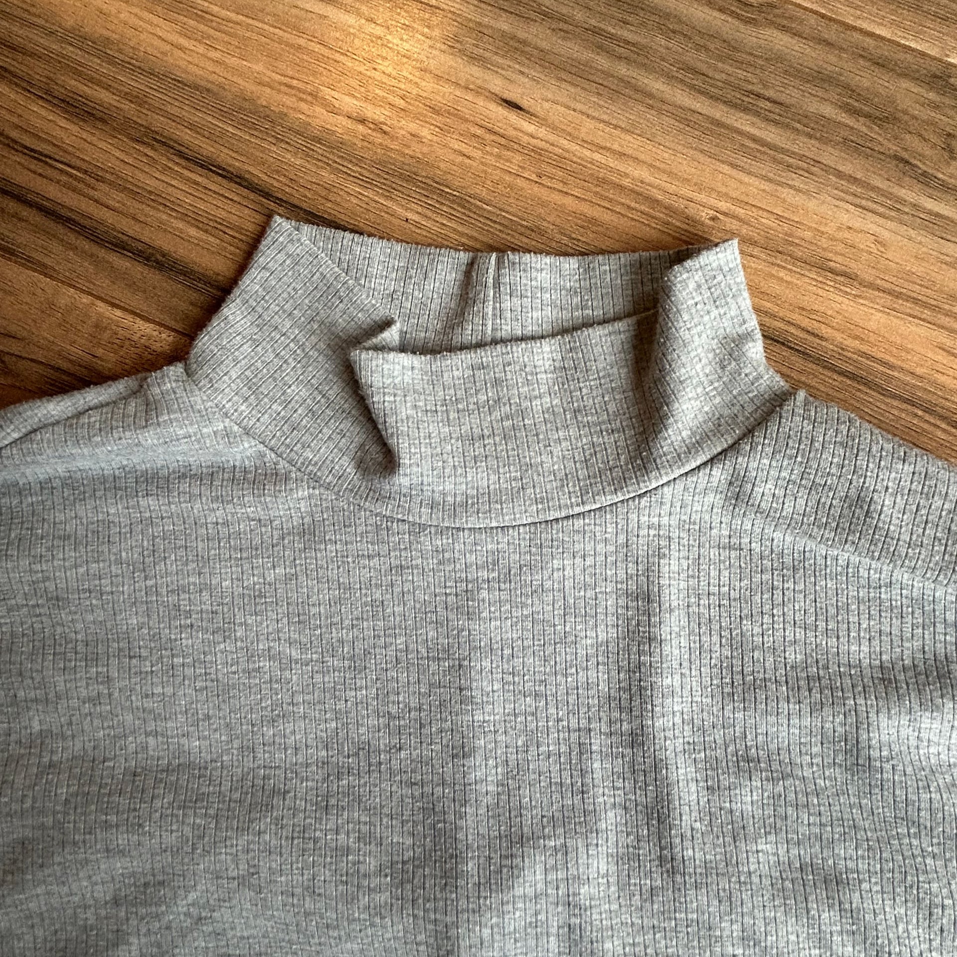 Dressed in Lala. Grey Ribbed High-Neck Mock Turtleneck, side slit T-Shirt 7