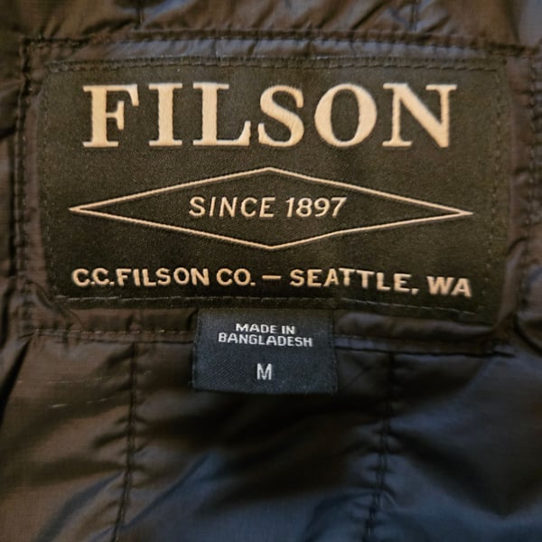 Filson Ultralight Quilted Jacket Size Medium-Raven (blk/gry)