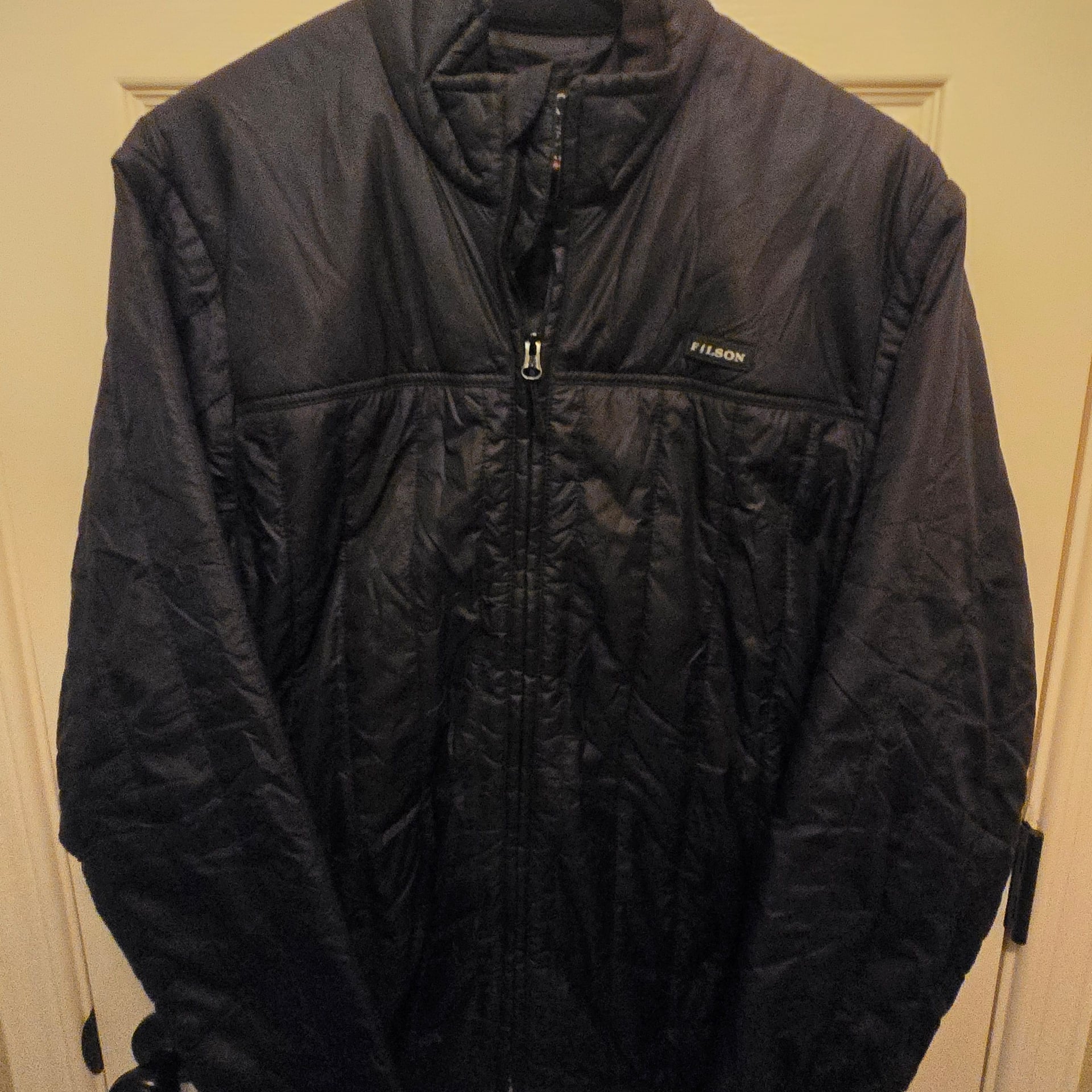 Filson Ultralight Quilted Jacket Size Medium-Raven (blk/gry) 3
