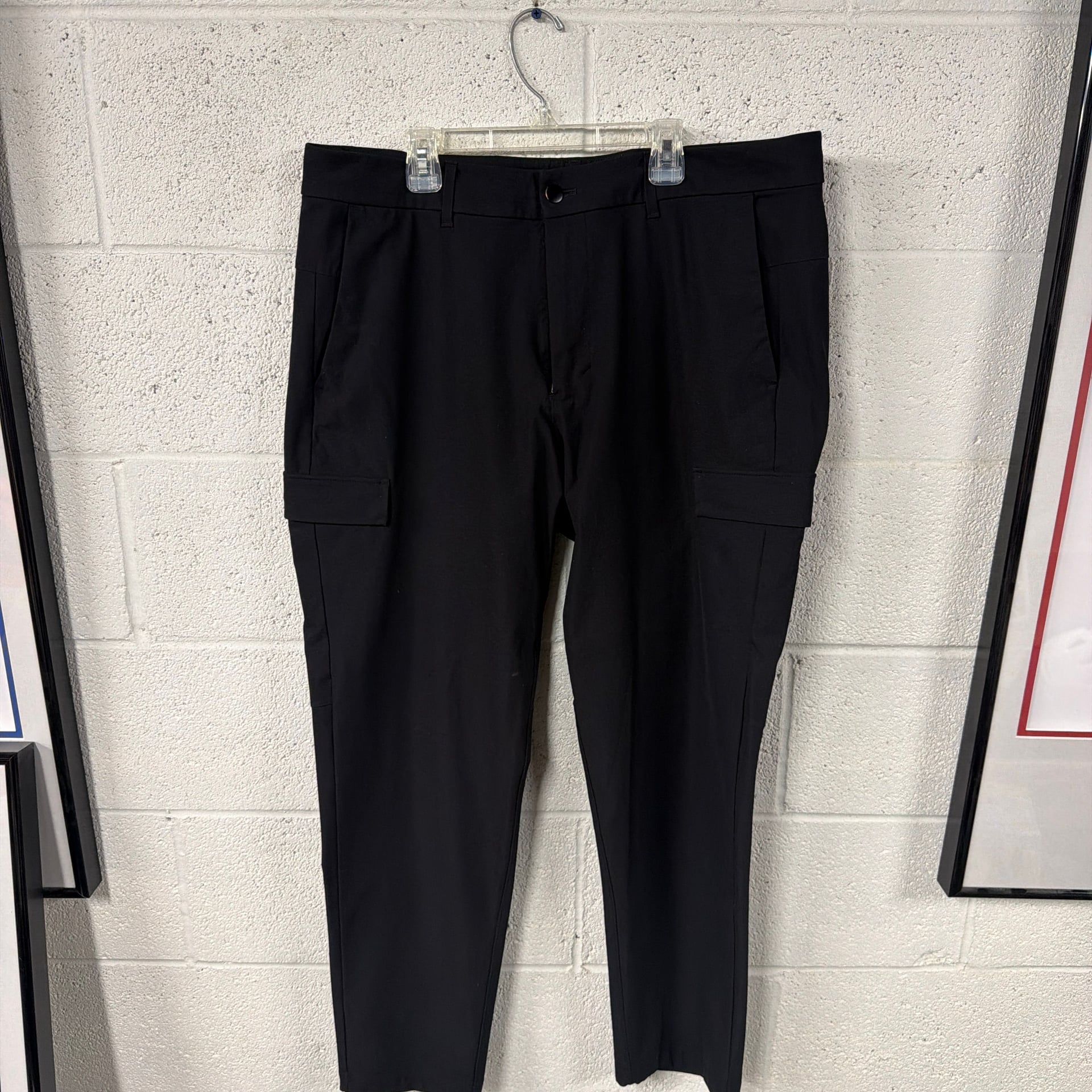 Lululemon Commission Slim-Fit Cargo Pant Black Warpstreme 1