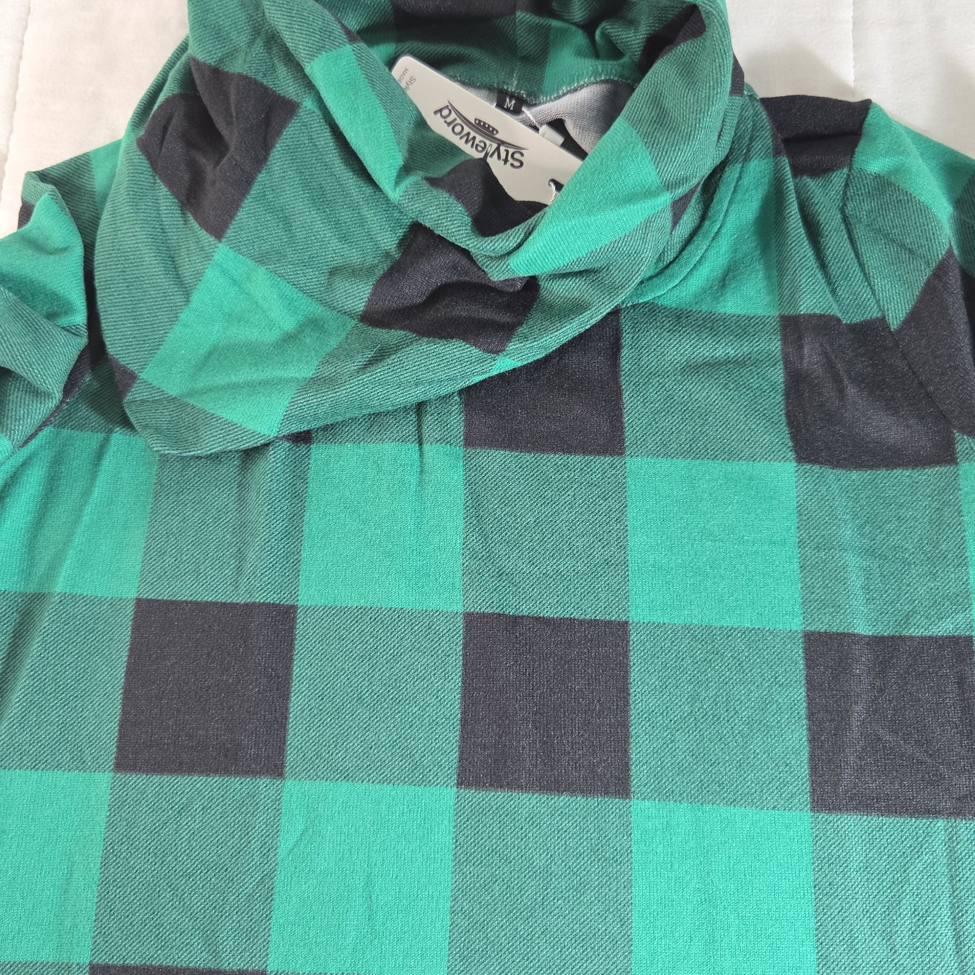 Styleword Women's Green and Black Buffalo Plaid Long Sleeve Cowl Neck Tunic Top 3