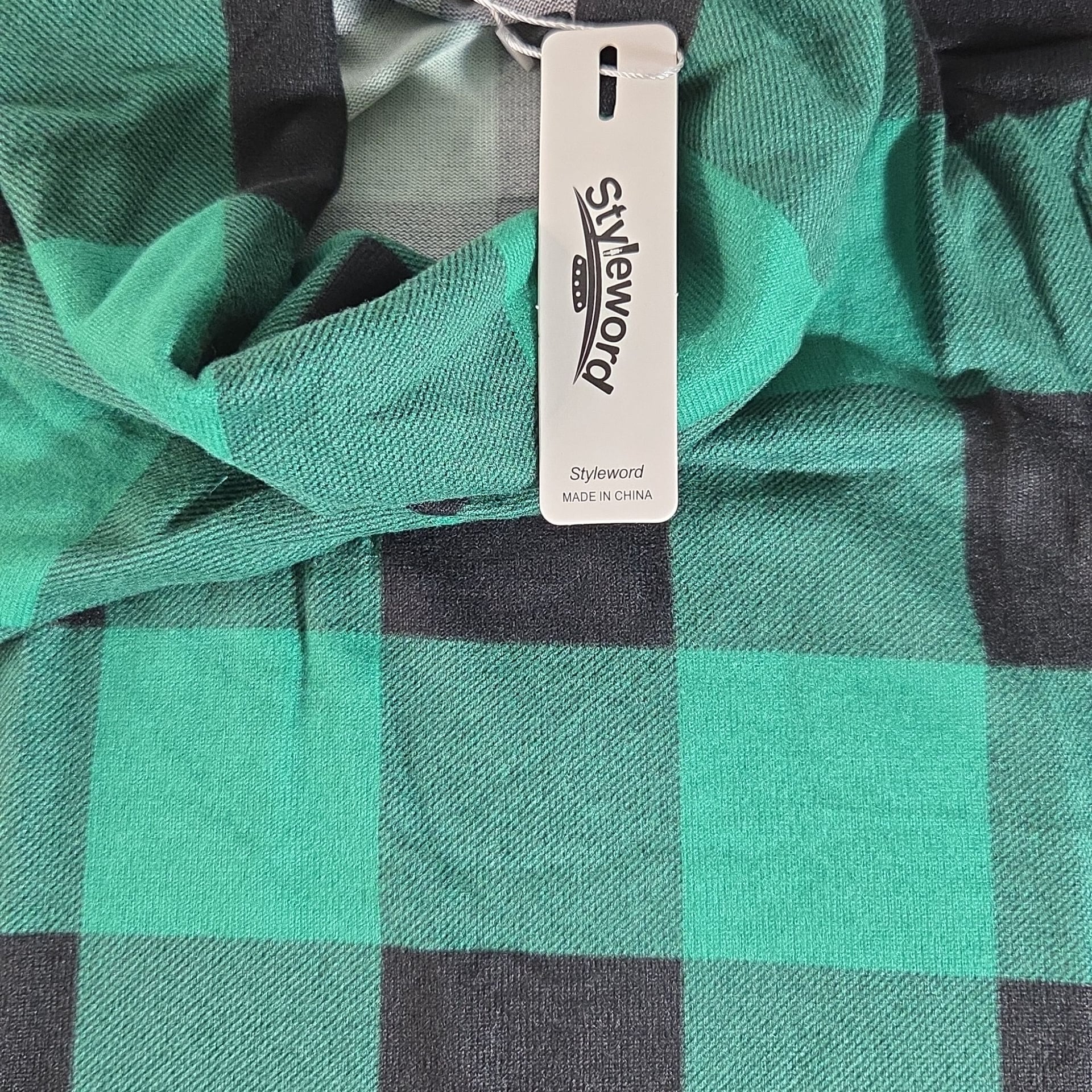 Styleword Women's Green and Black Buffalo Plaid Long Sleeve Cowl Neck Tunic Top 4