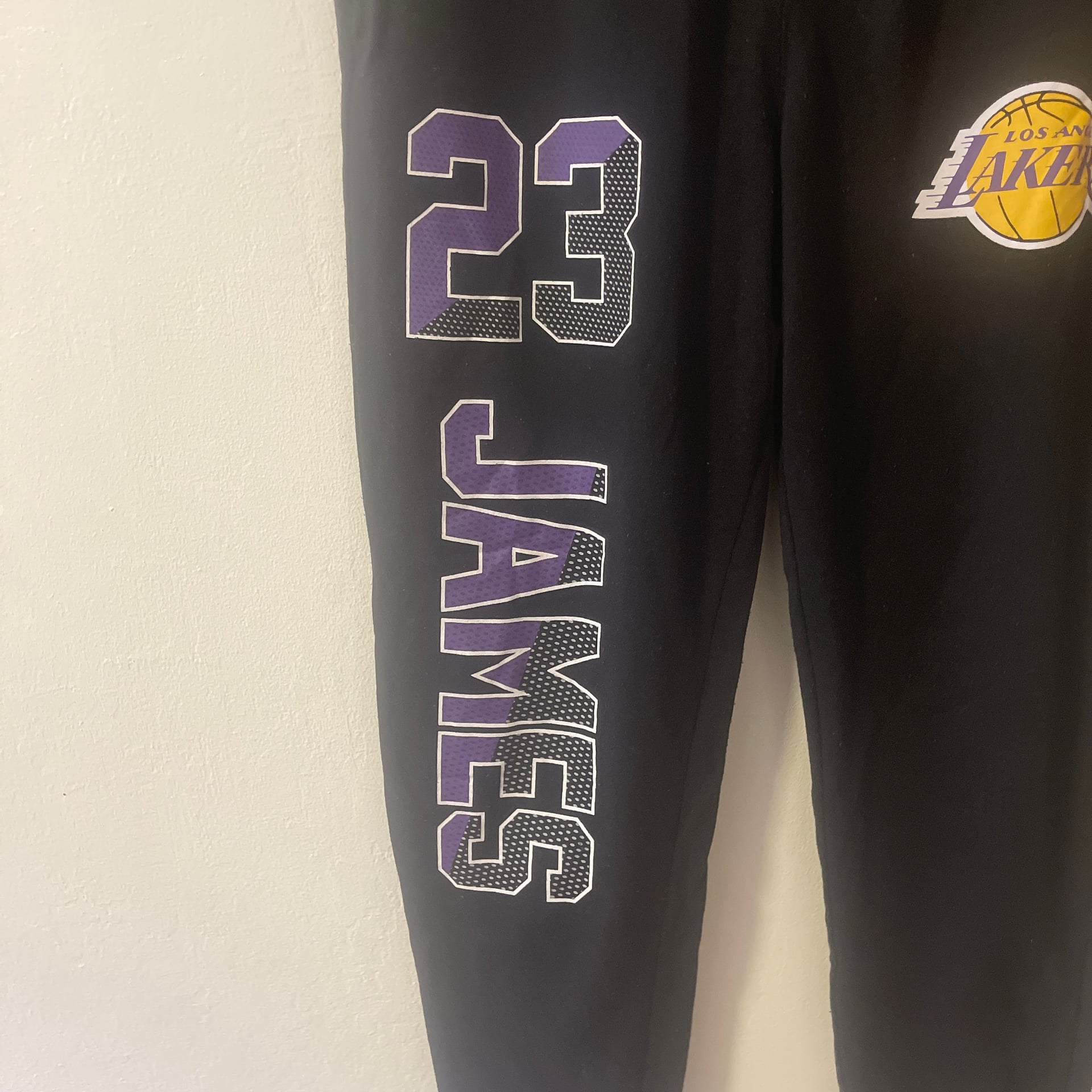 NBA Los Angeles Lakers LeBron James Hoodie and Jogger Tracksuit Set 9