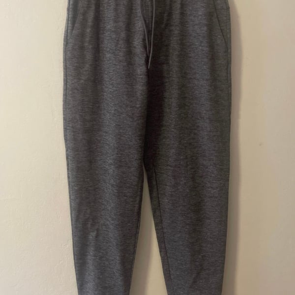 Uniqlo Men's Grey Tapered Joggers, Elastic Drawstring Waist, Size Small - Everyday Casual