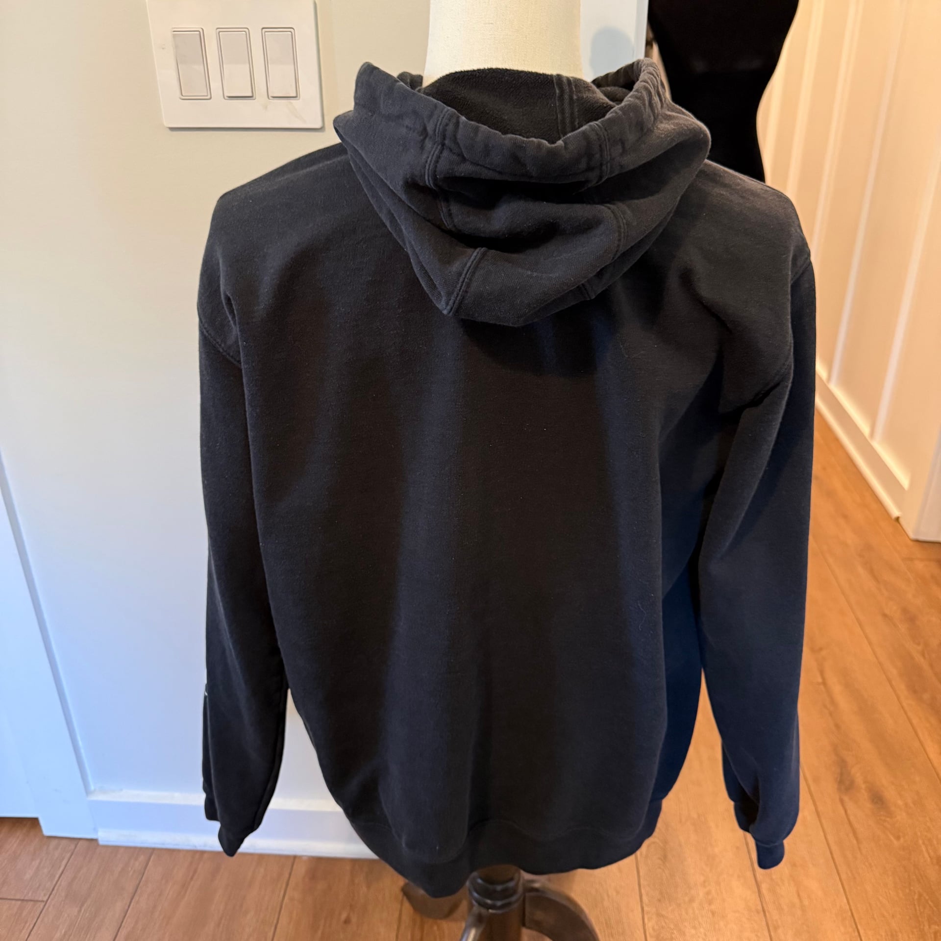 Carhartt Men's Midweight Logo Sleeve Hoodie - Black - Size M 4
