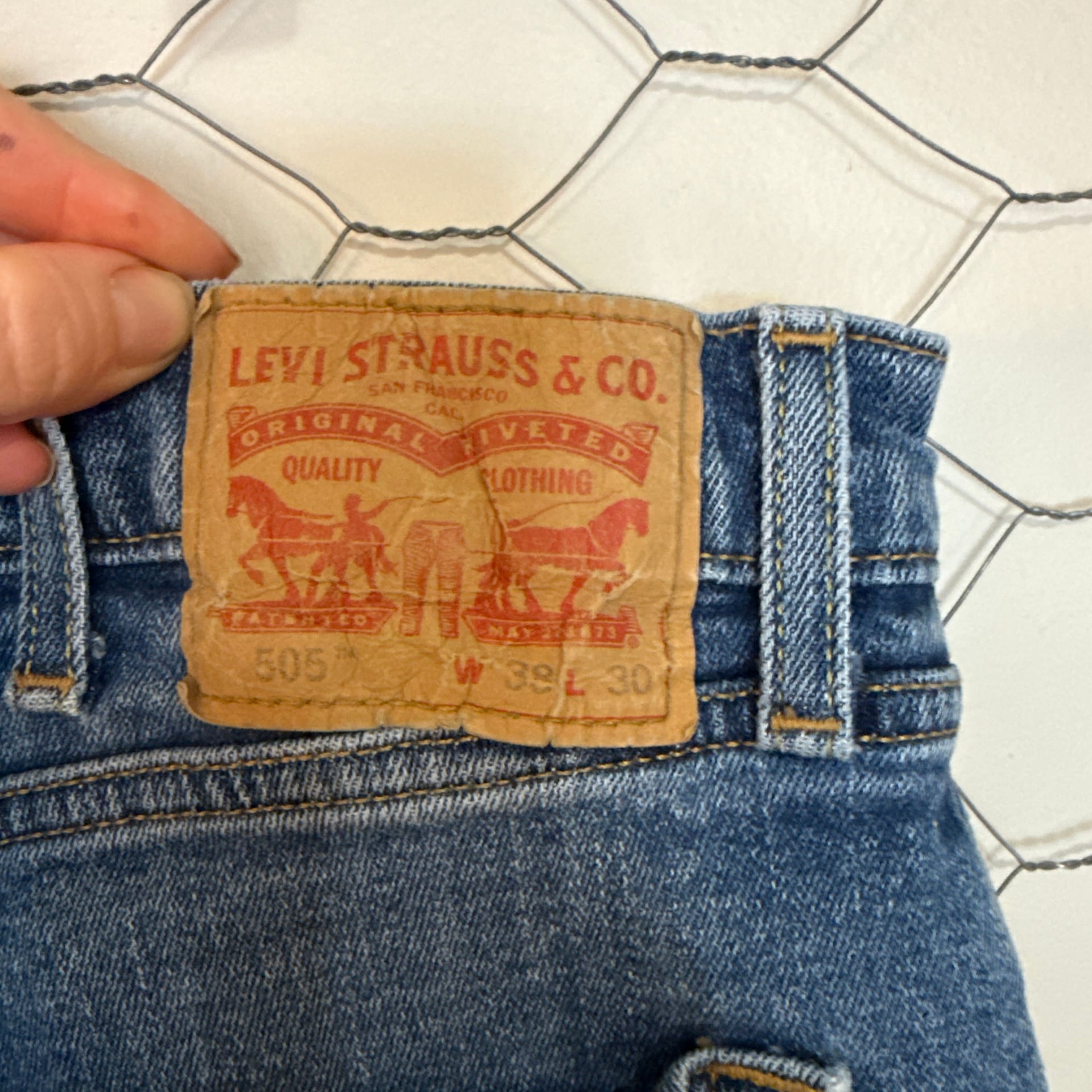 Levi's 505 Regular Fit Straight Leg Jeans W38 L30 Light Wash 4