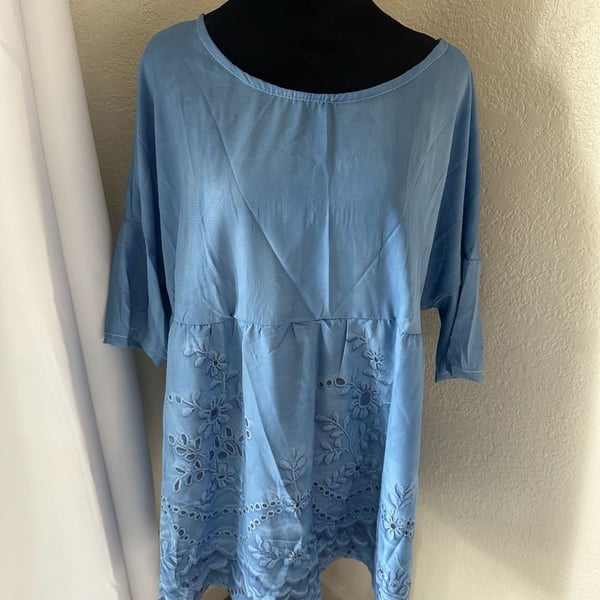 Roaman's Women's Plus Size XXL Baby Blue Eyelet Lace Embroidered Smock Top