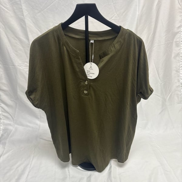 Anrabess Women's Oversized Short Sleeve Henley Top in Army Green Size 3XL
