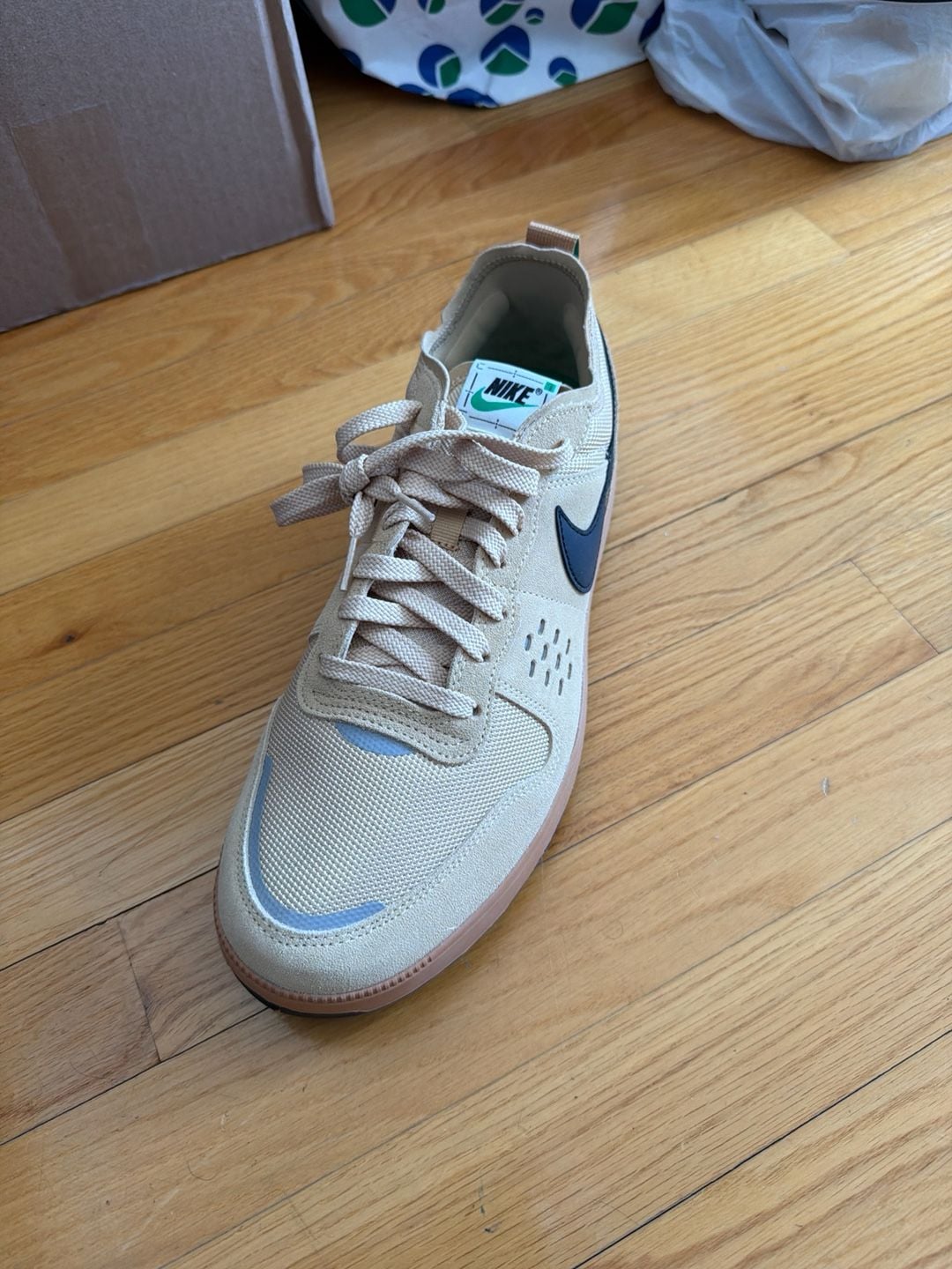 Product thumbnail 3