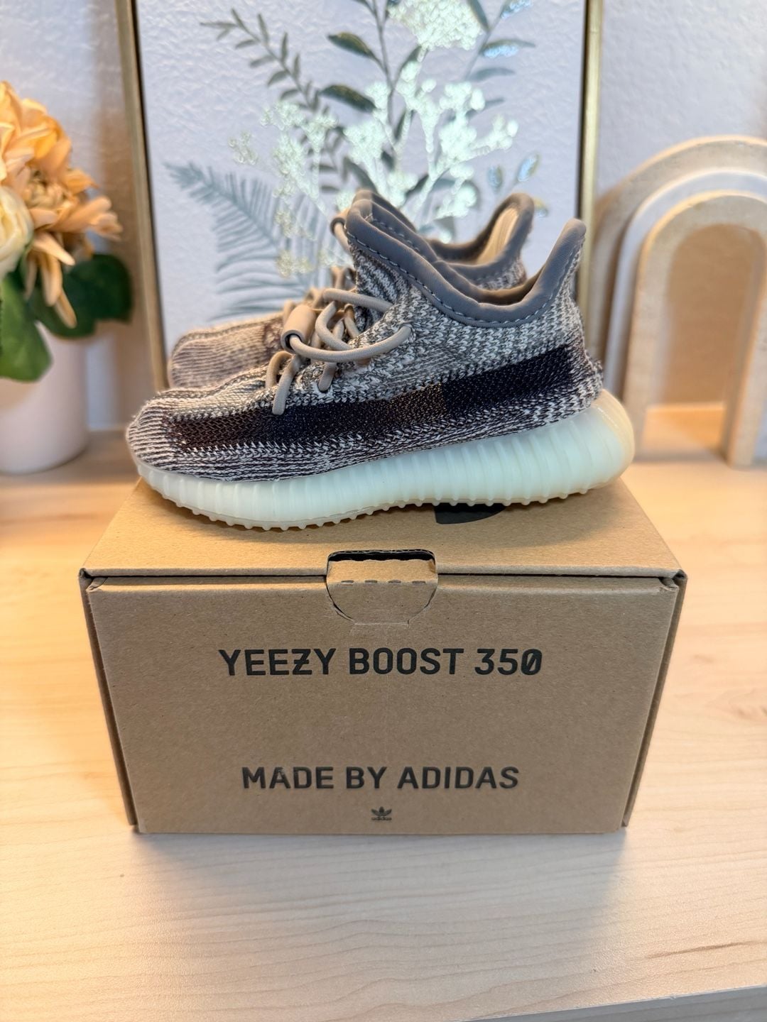 Adidas Yeezy Boost 350 V2 Infant Zyon Sneakers, Size 6K - FZ1284 6