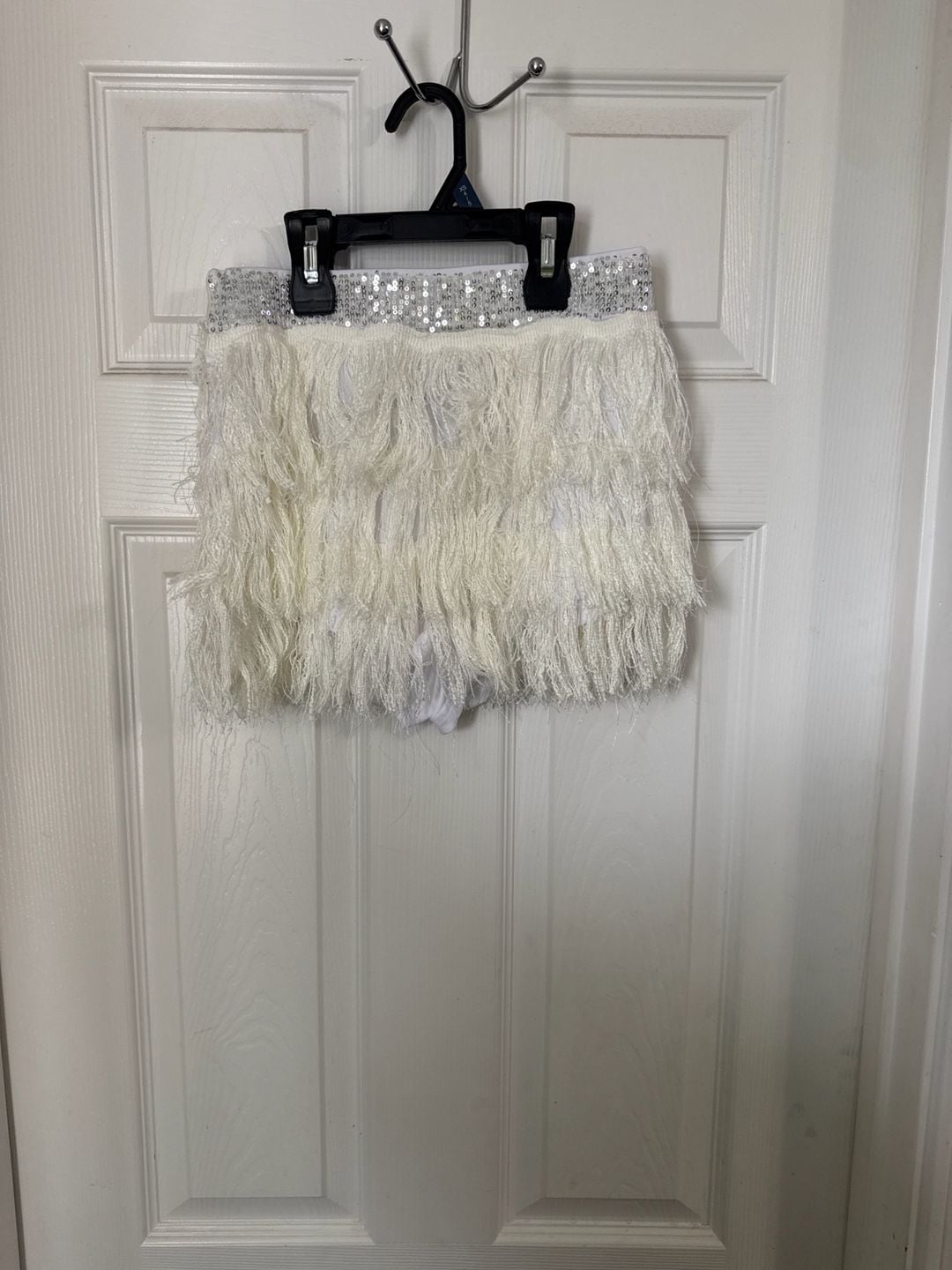 SHEIN White Tiered Fringe Mini Skirt with Sequin Waistband 2
