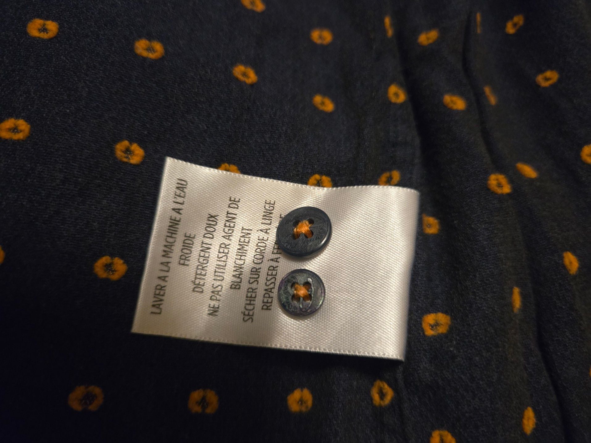 Robert Graham Modern American XL Short Sleeve Button-Down Navy Polka Dot Shirt
4