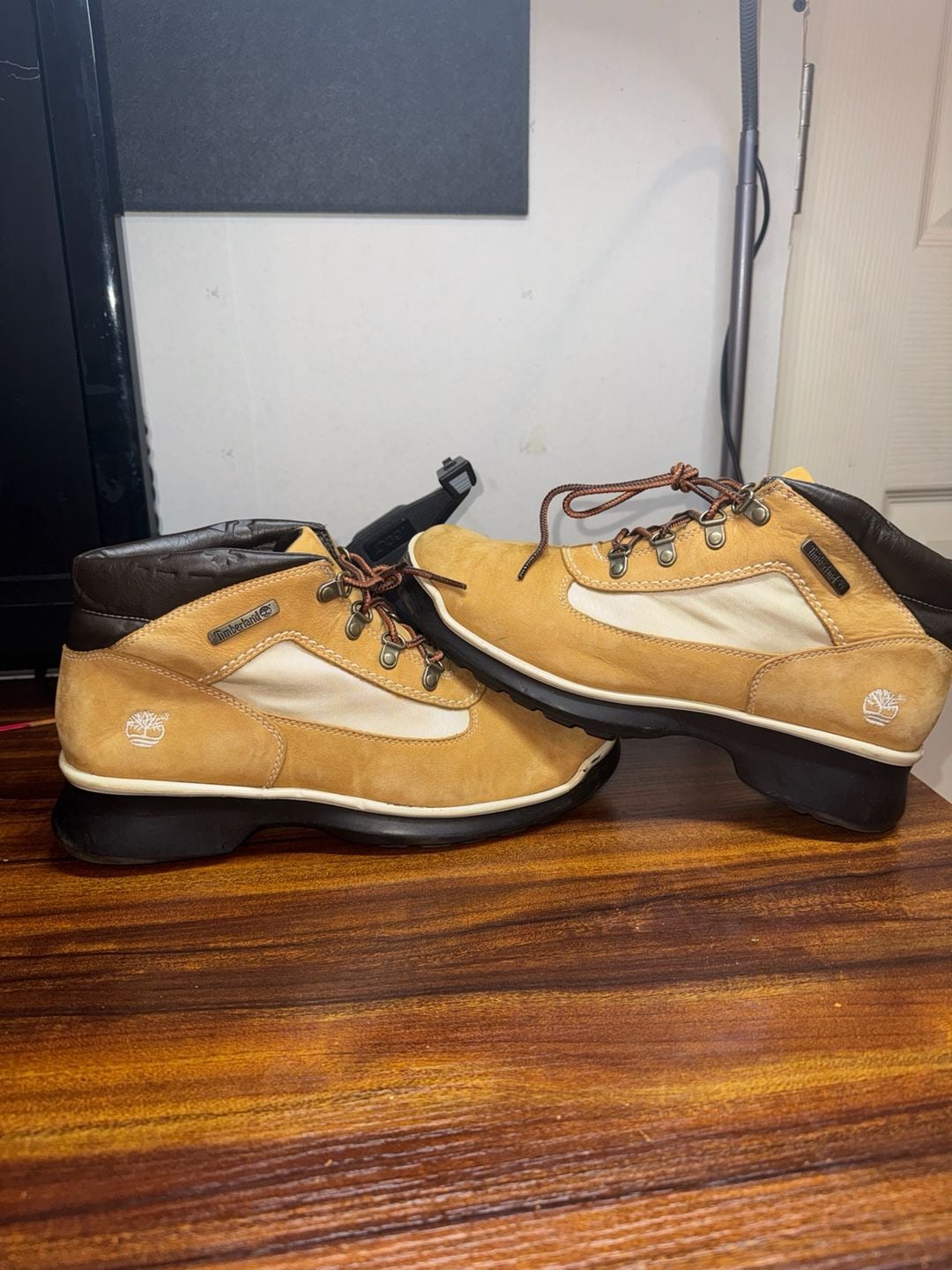 Buy Timberland Field Boot Mid Waterproof 'Wheat' - TB1A18RI 231 8