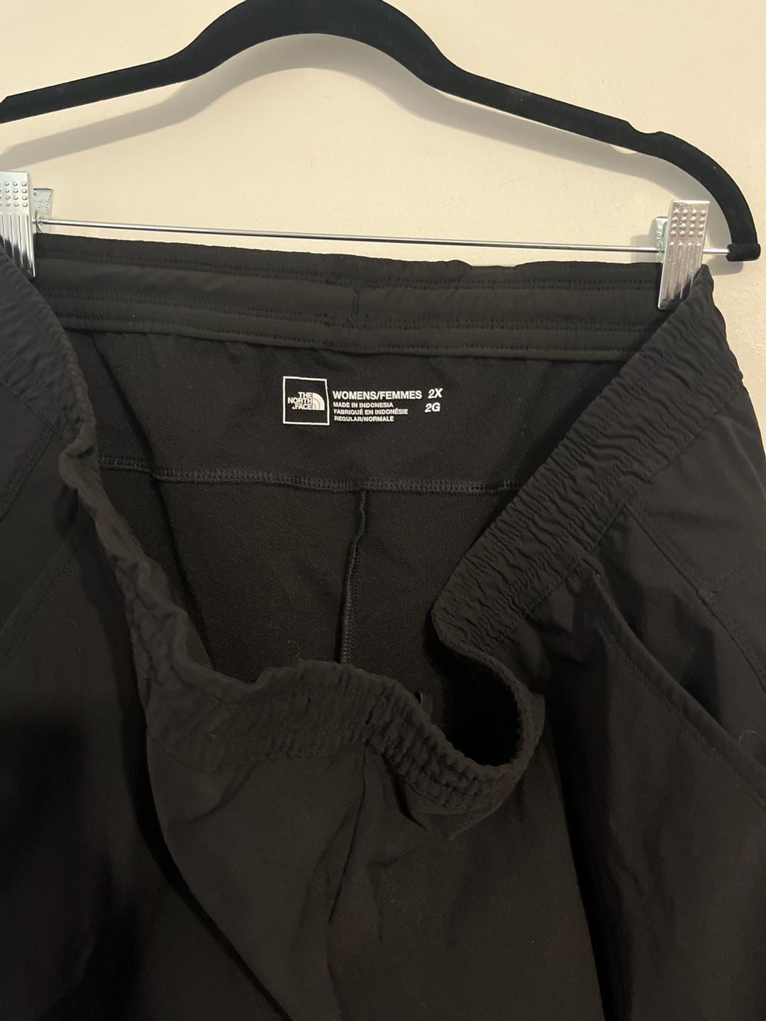 The North Face Women's Plus Size 2X FlashDry Black Standard Jogger Pants 2
