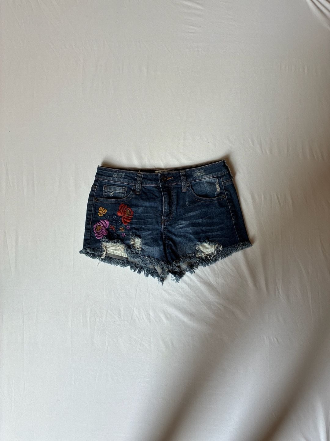 ZCO Jeans Premium Floral Embroidered Distressed Cut-Off Jean Shorts Size 7 2