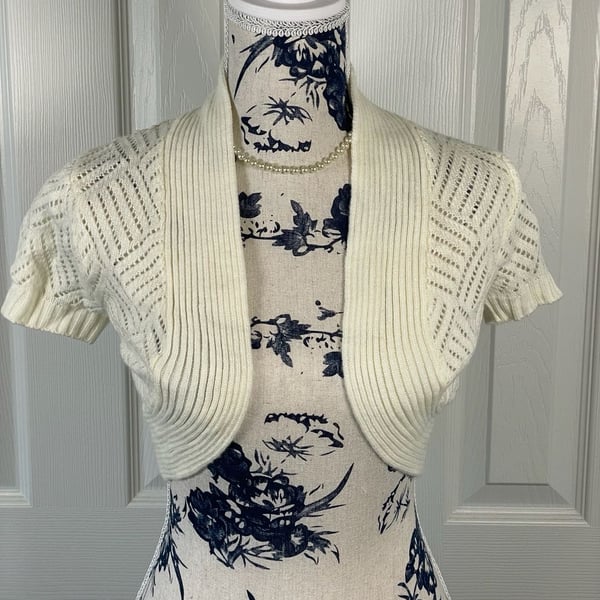 Ivory Crochet Lace Back Coquette Short Sleeve Bolero Shrug Sweater Sz S