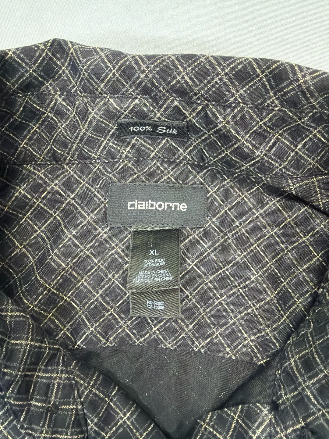 Claiborne 100% Silk Mens XL Blk White Grid Pattern Short Sleeve Button Up Shirt 3